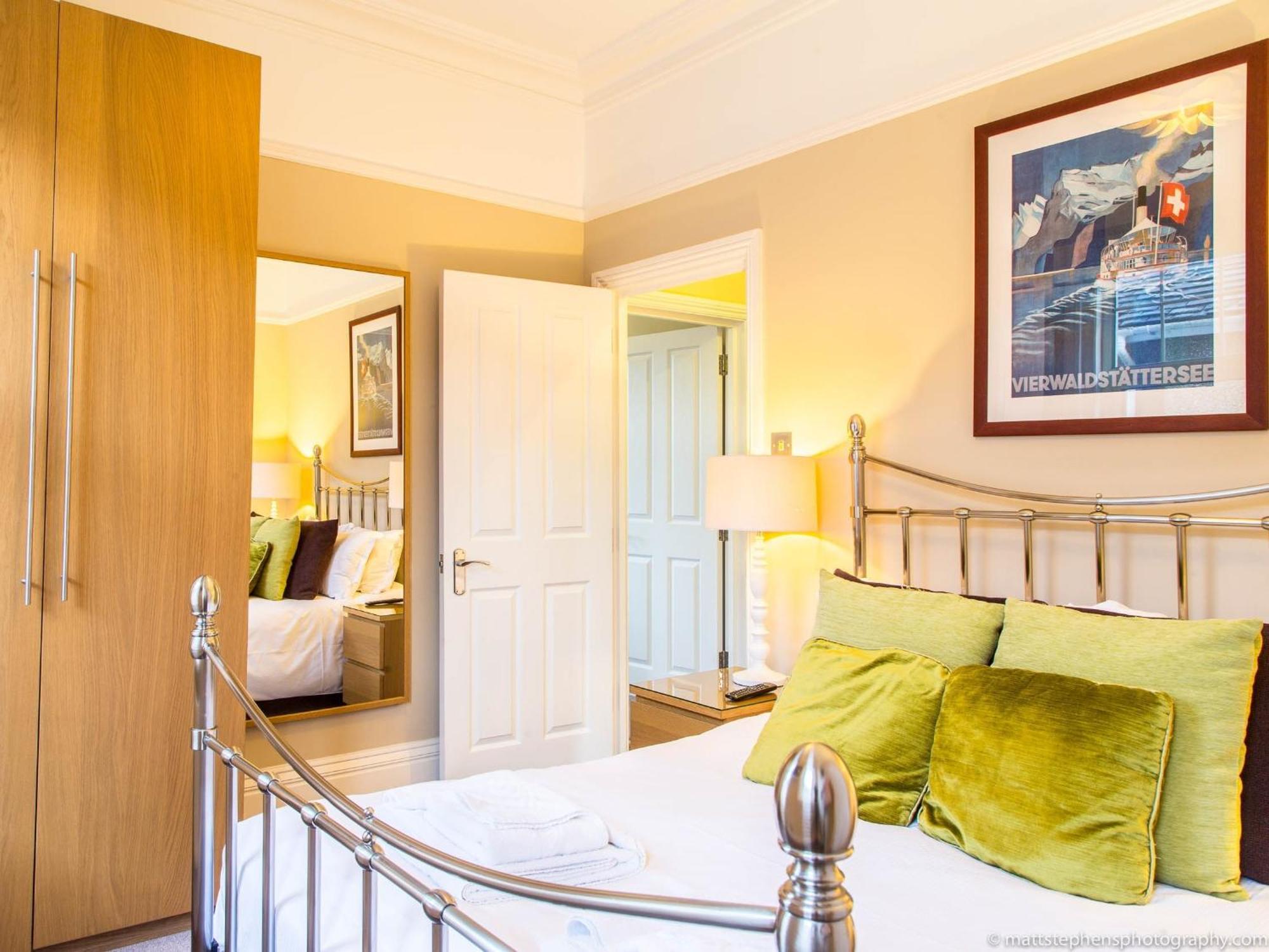 Alum Chine House Aparthotel 3*