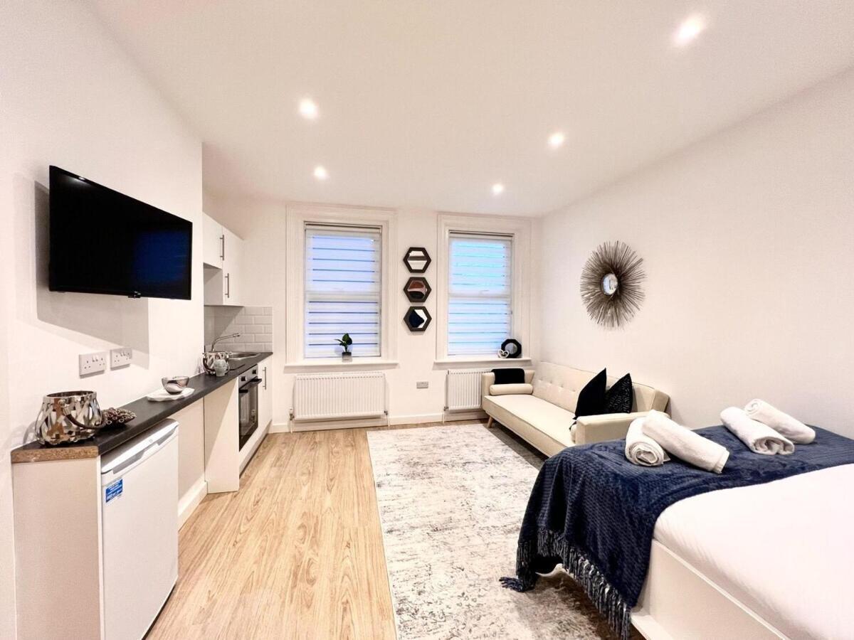 The House 211, The Kove, * Bournemouth