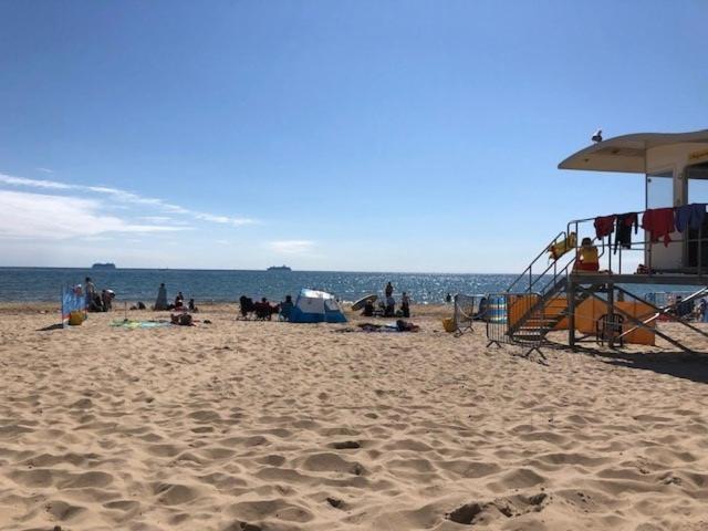 2 Bed Garden By Beach In Alum Chine, *