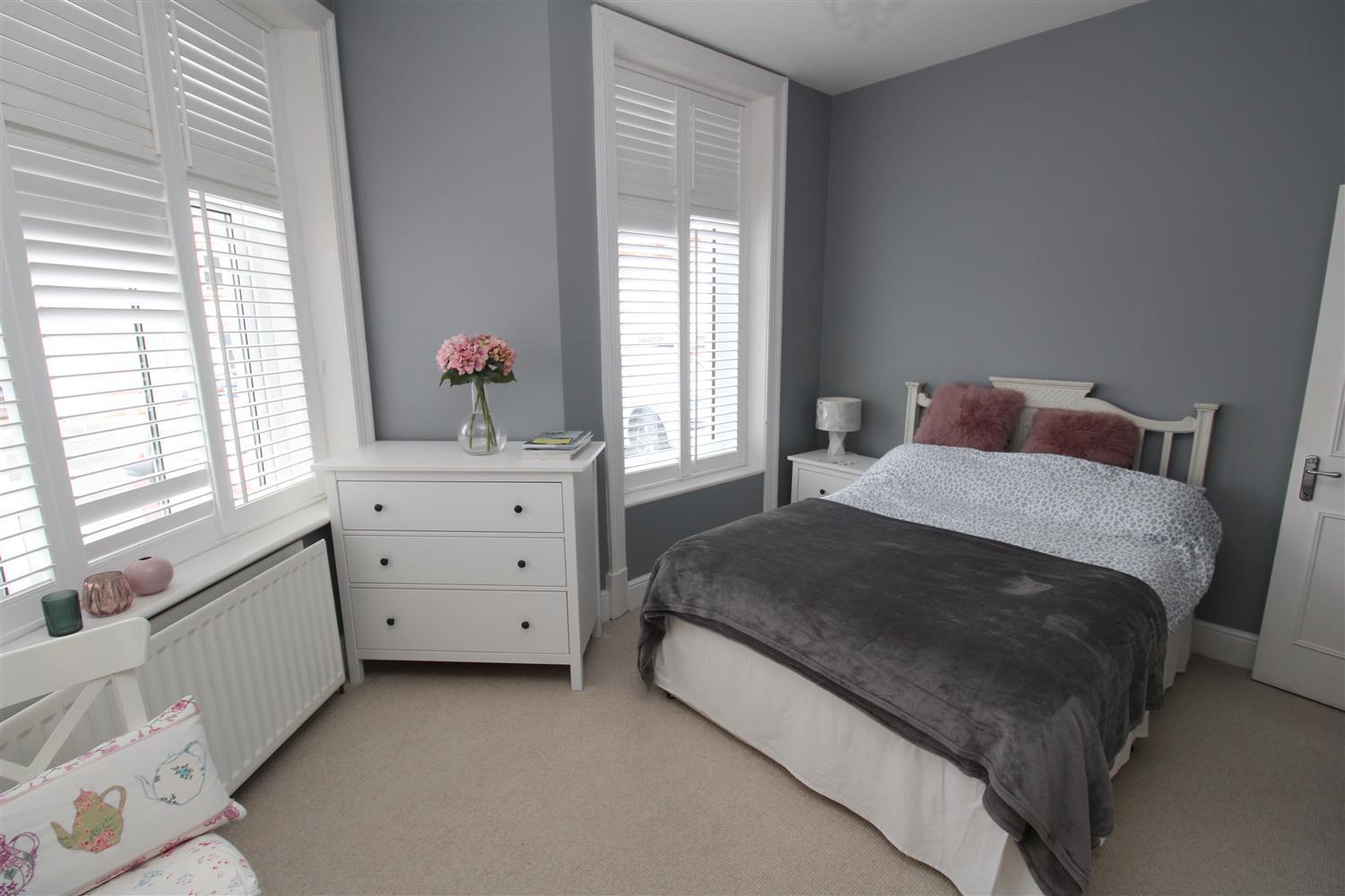 2 Bed Garden By Beach In Alum Chine,