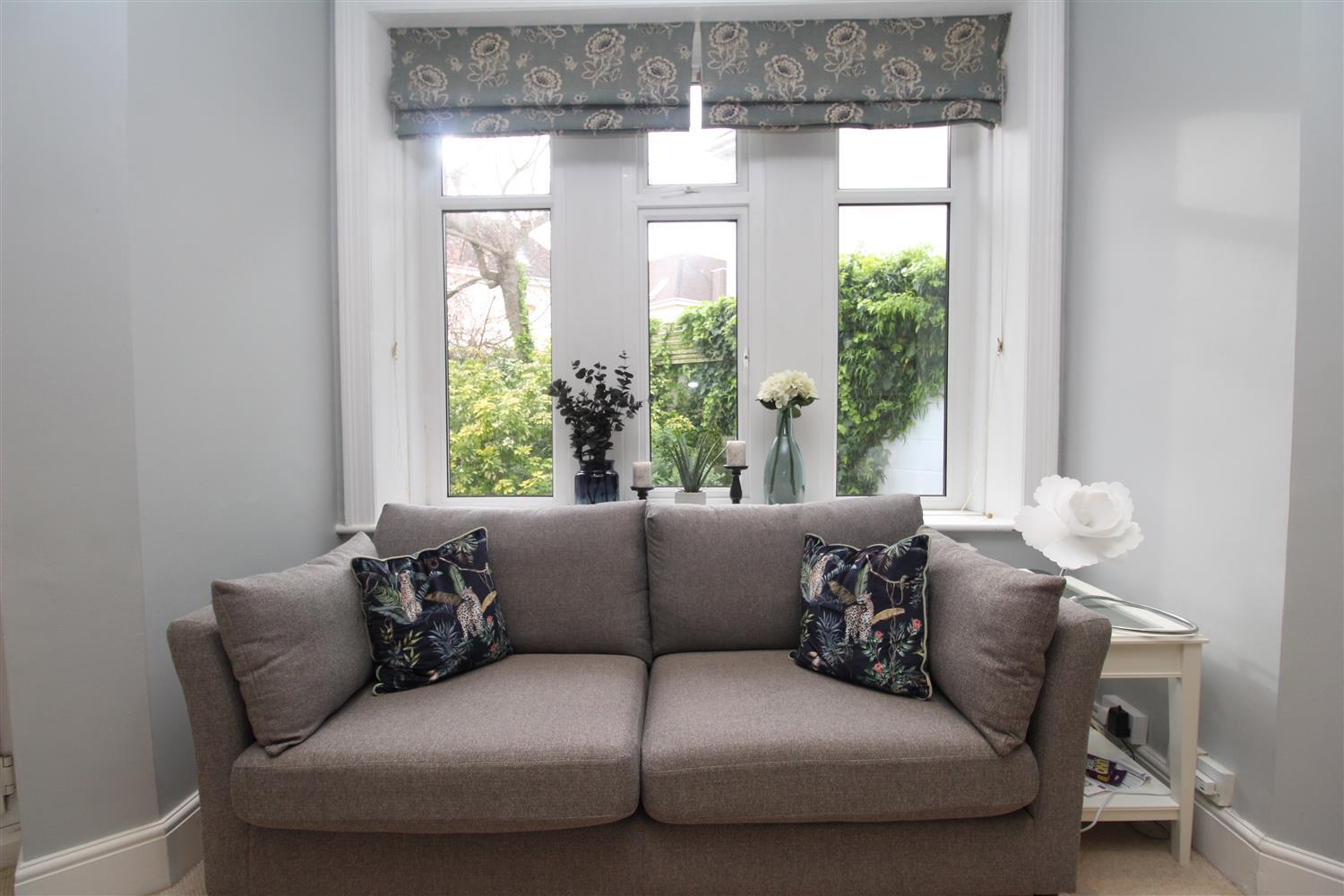2 Bed Garden By Beach In Alum Chine, Apartment *