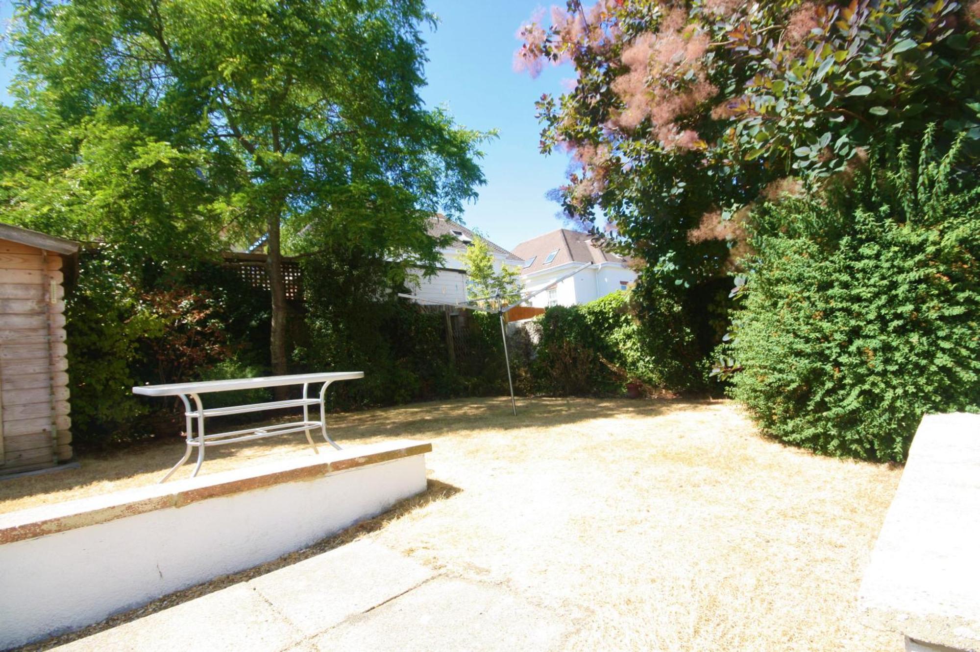 2 Bed Garden By Beach In Alum Chine, Bournemouth