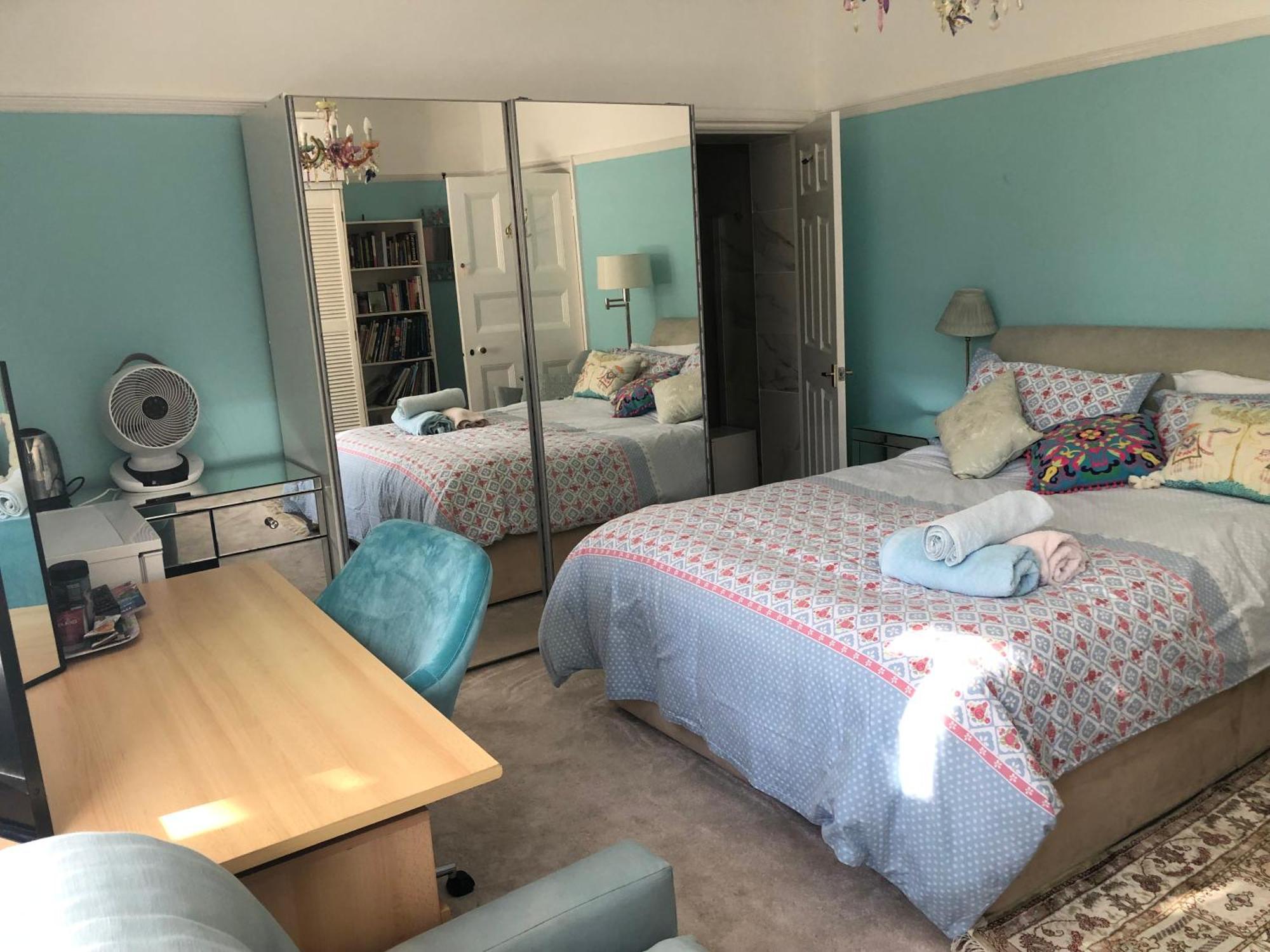 Guest house Discoveries House *
