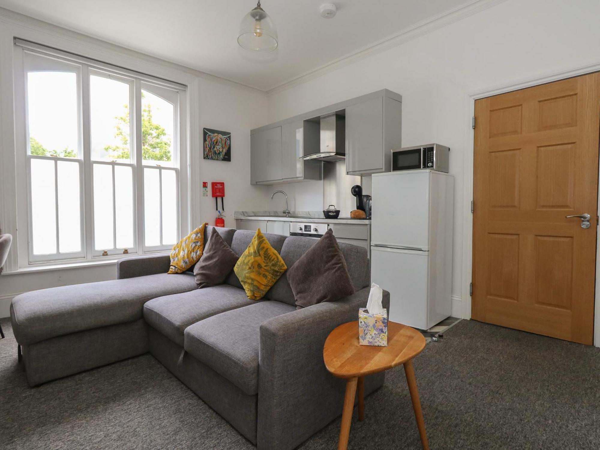 Flat 2 * Bournemouth