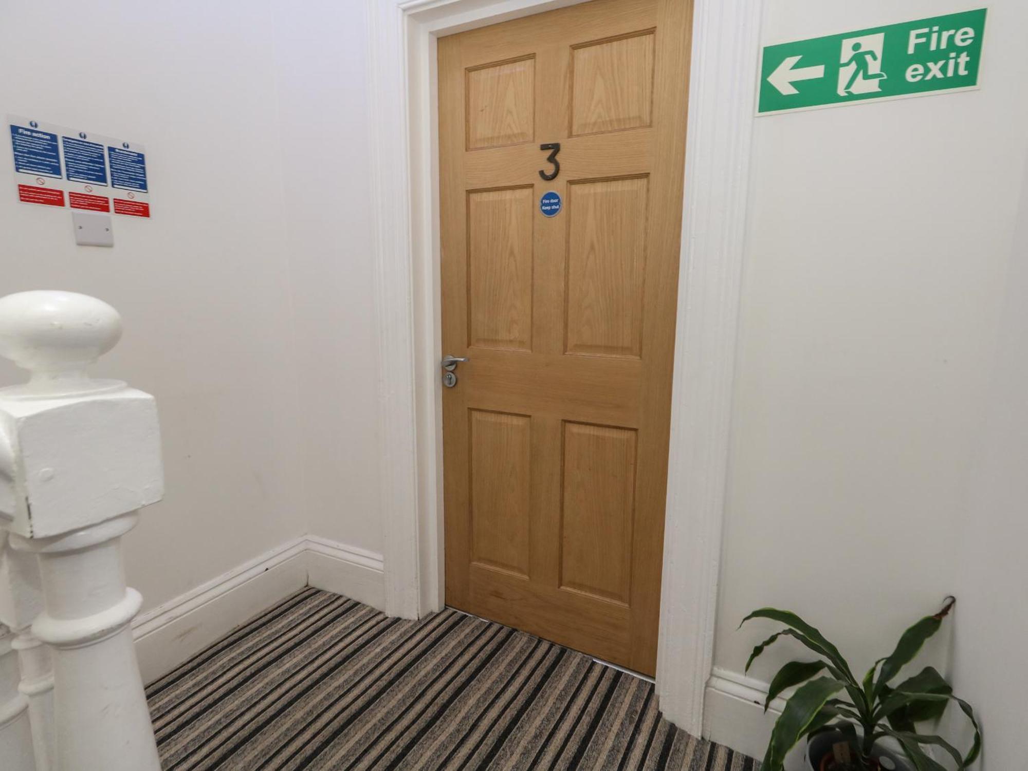 Apartment Flat 3 *