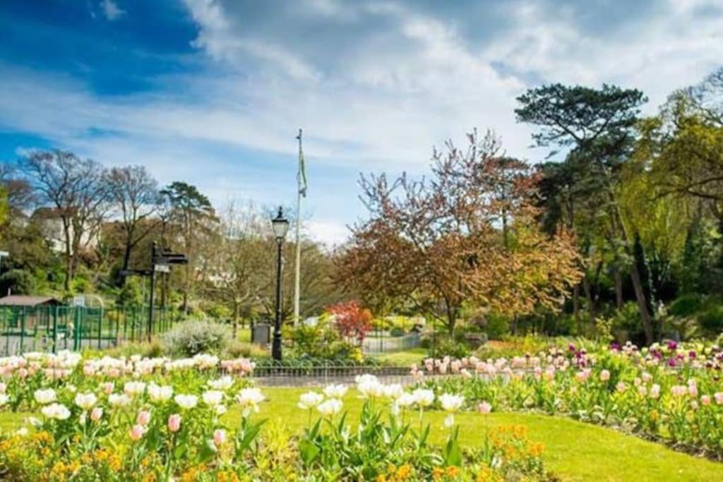 Flat Close To Beach & Gardens