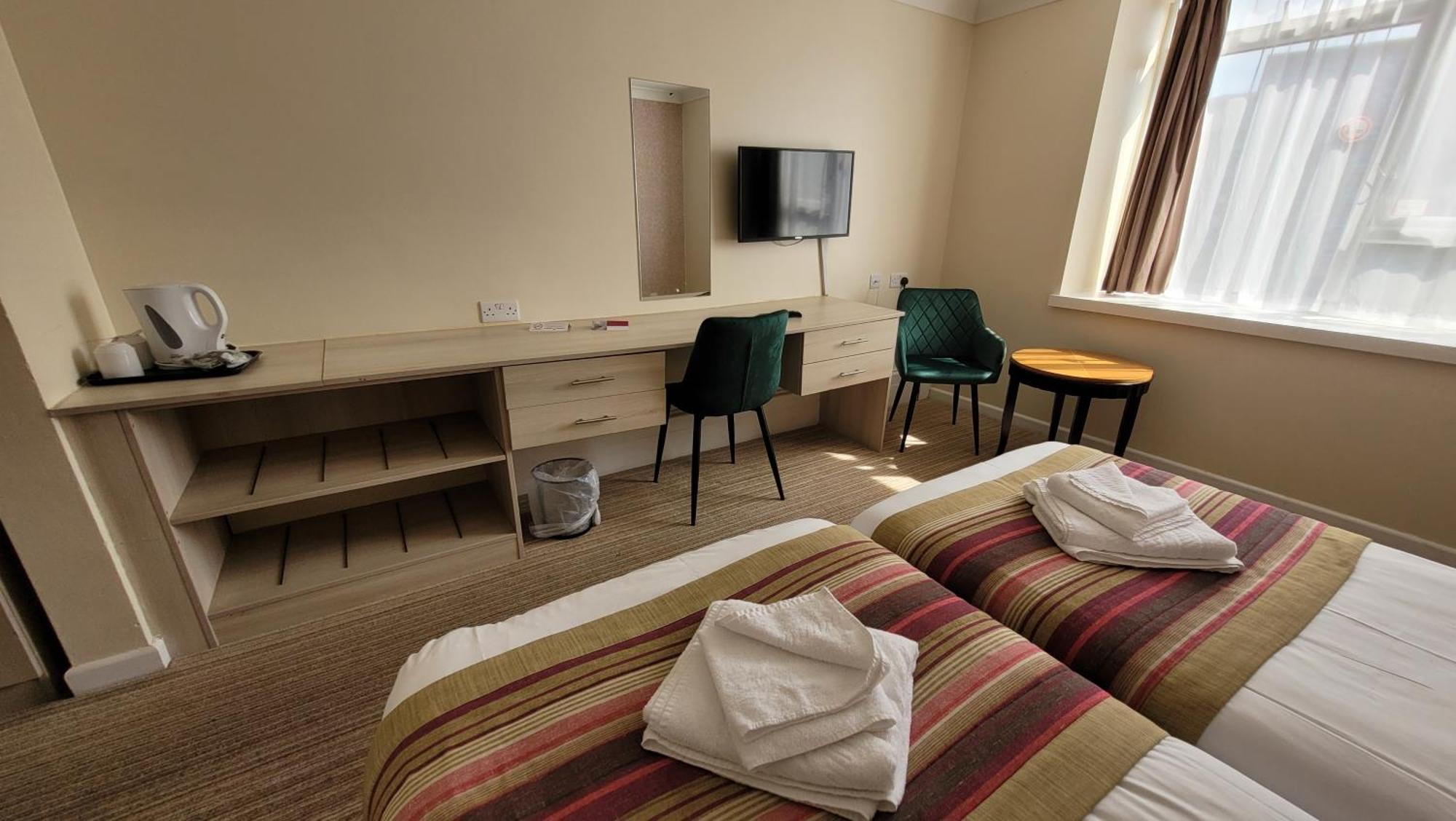 Hotel Heathlands 3*