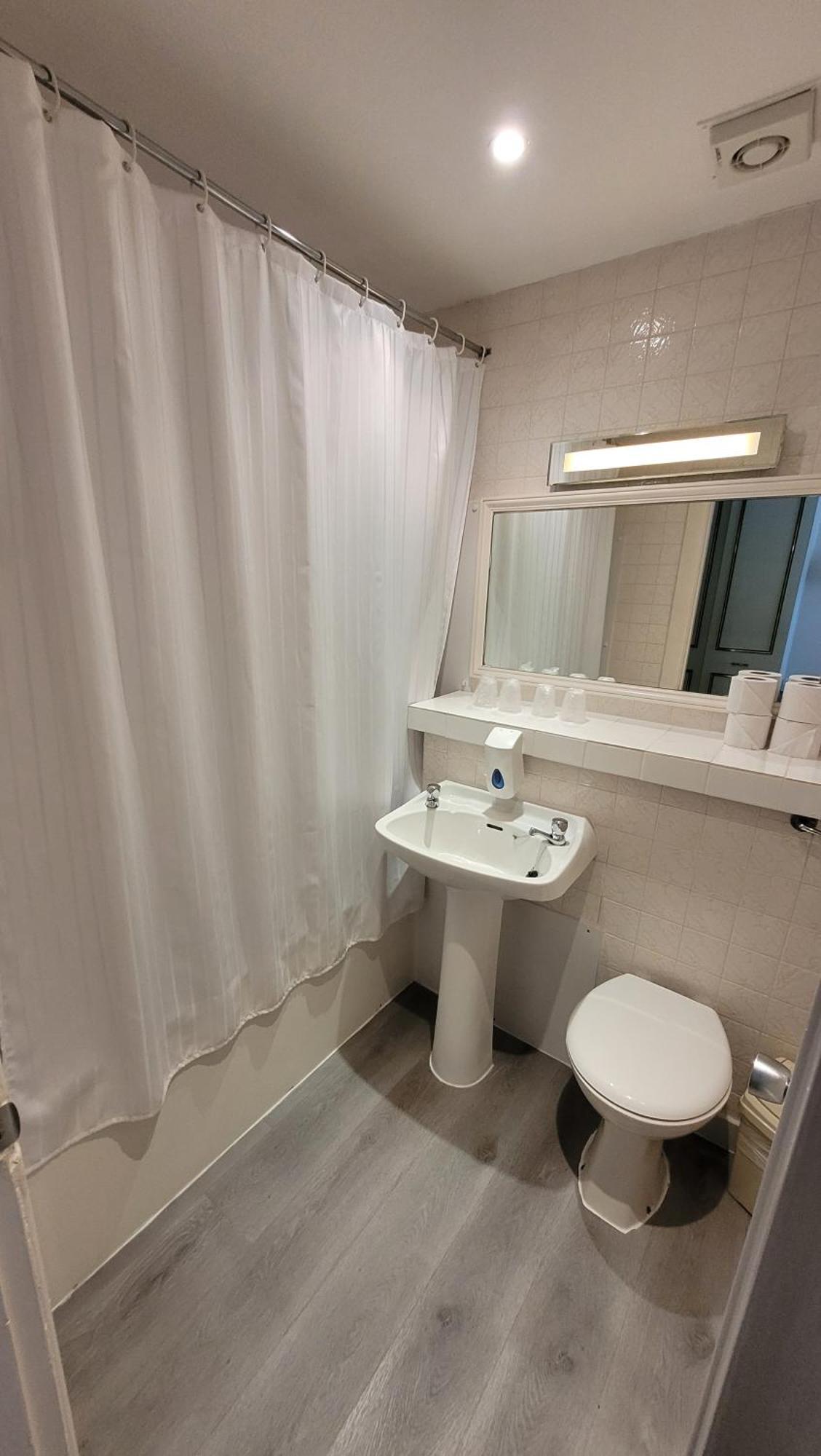 Heathlands Hotel