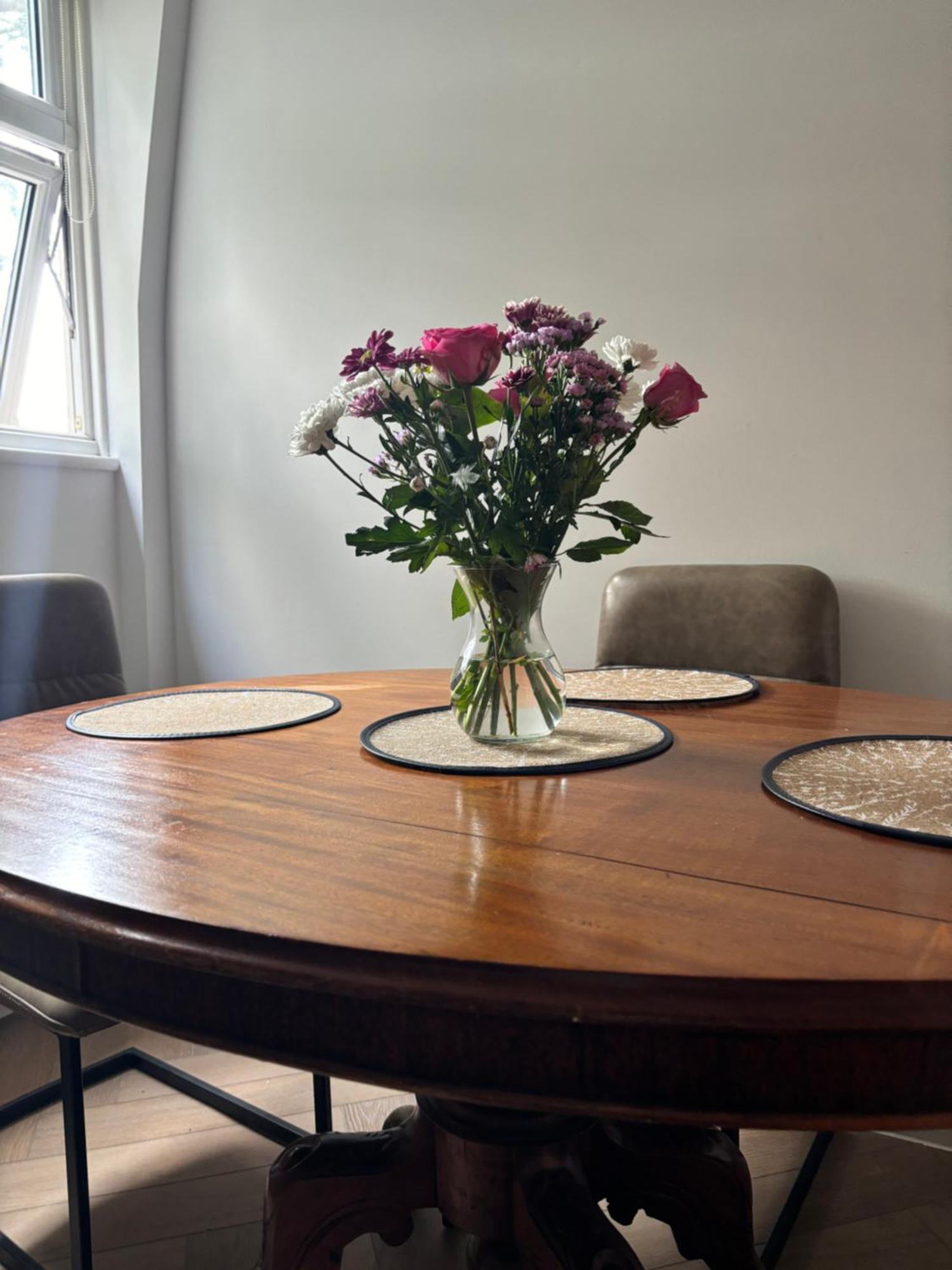 Apartment Flat Close To Beach & Gardens