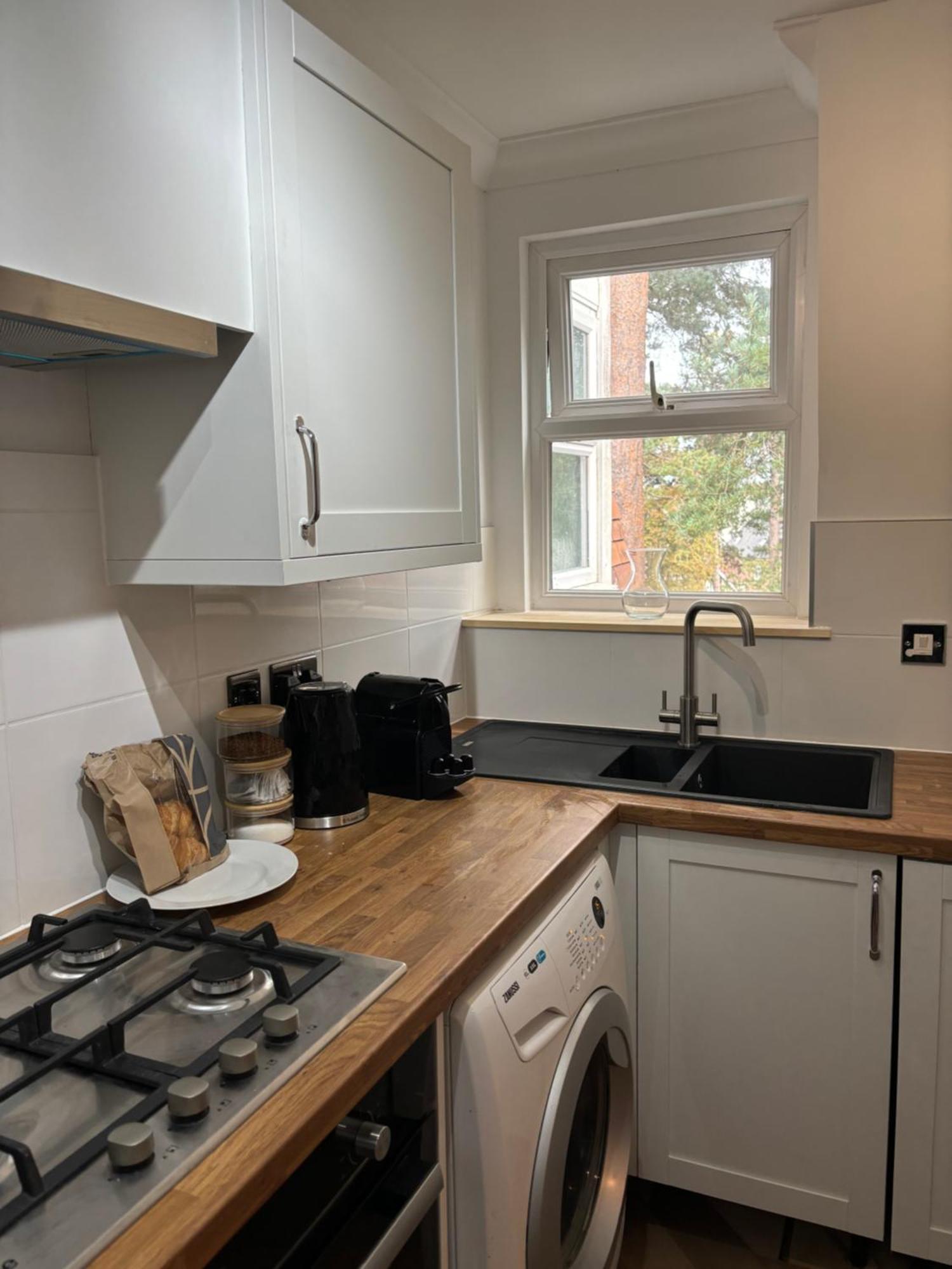 Flat Close To Beach & Gardens
