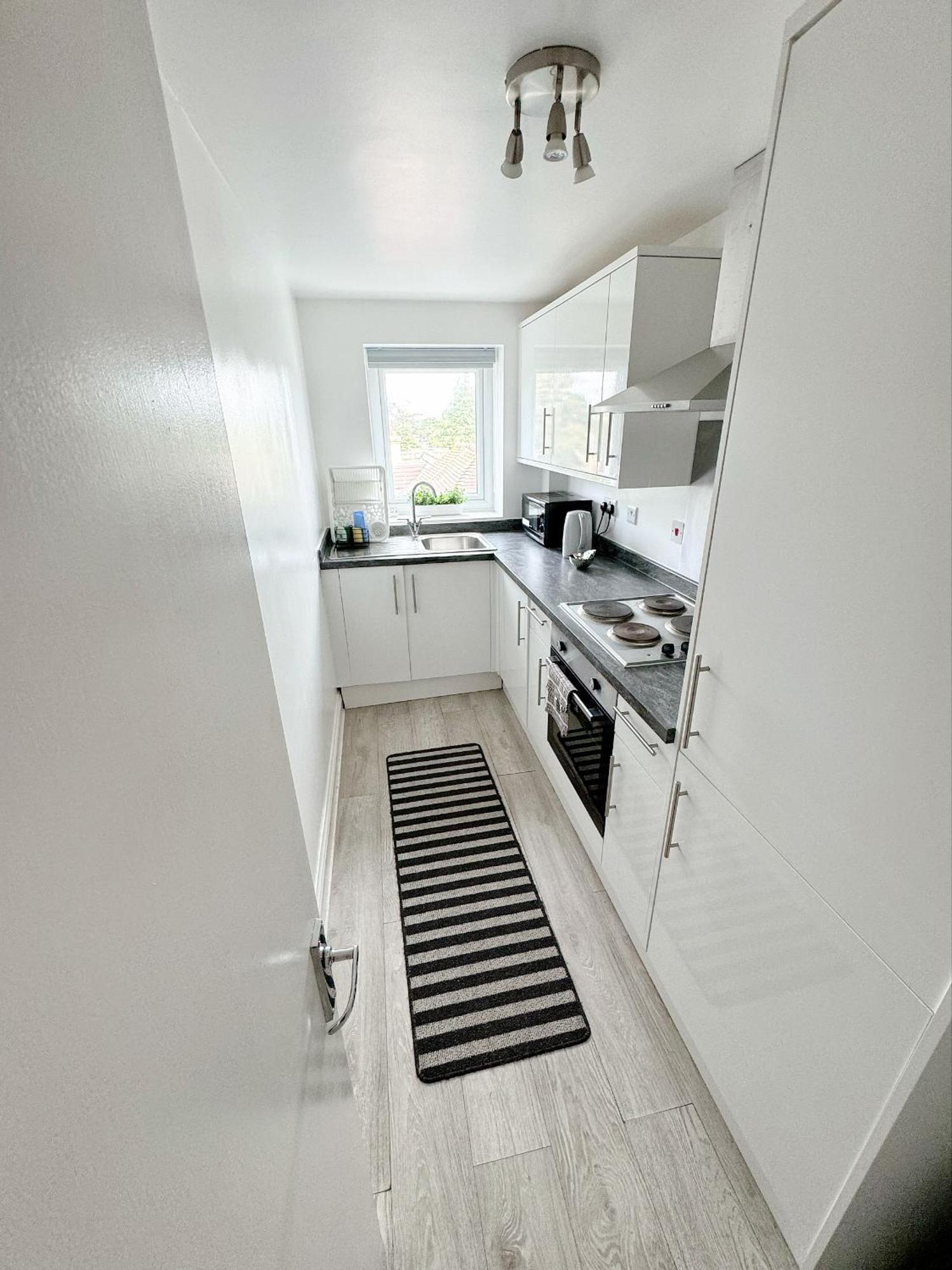 Apartment Flat 12 Palm Court *