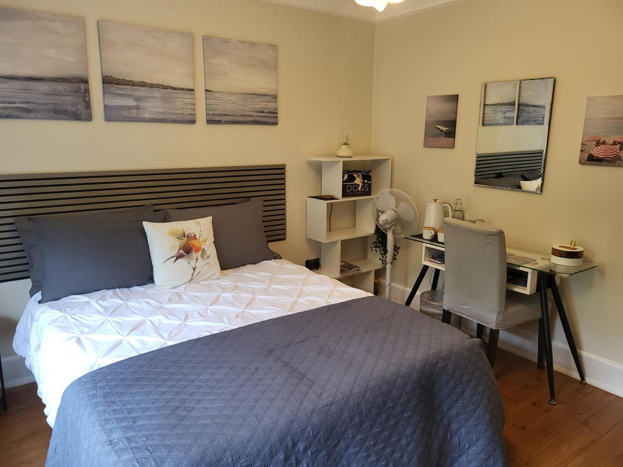 Little Robin Gate - Free Parking - - 10 Min Walk To Train Station