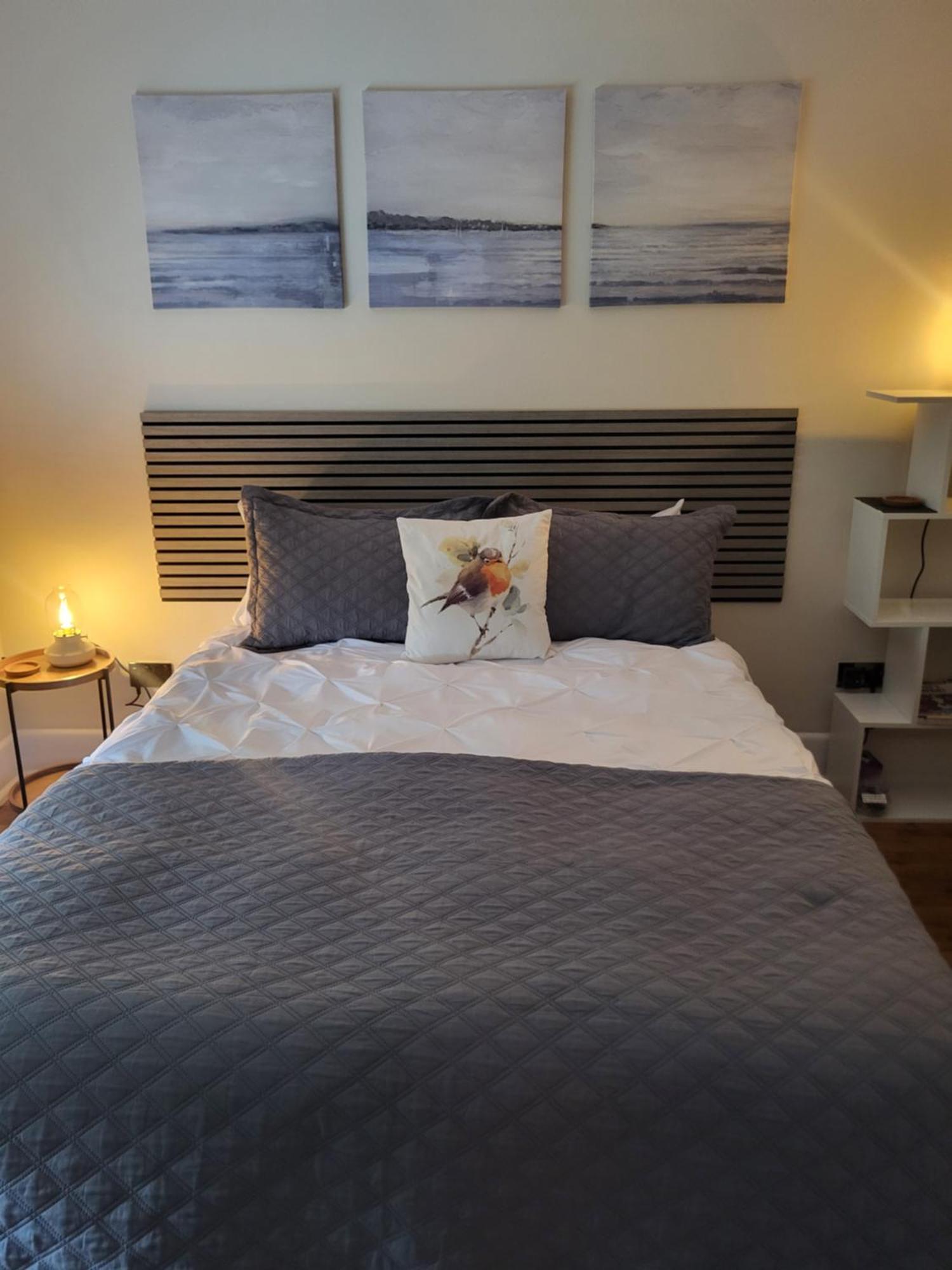 Little Robin Gate - Free Parking - - 10 Min Walk To Train Station *