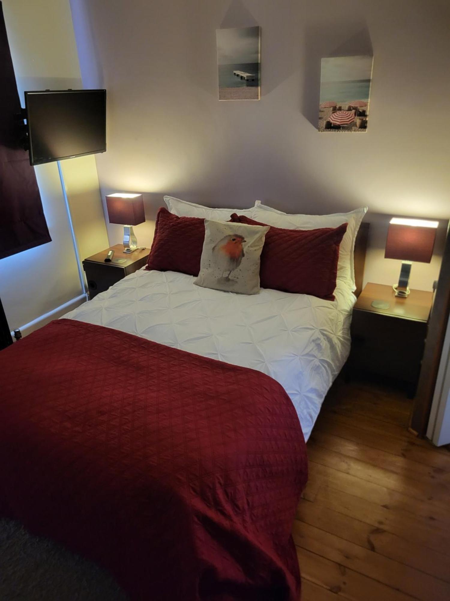 Little Robin Gate - Free Parking - - 10 Min Walk To Train Station * Bournemouth