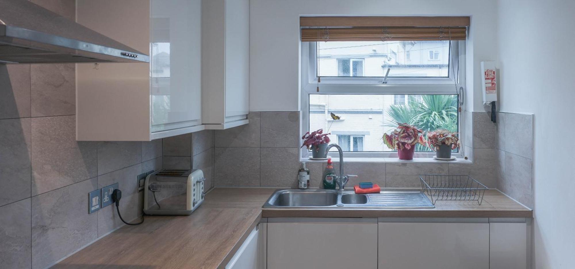 Apartment Beachside Retreat 3 Bedroom 3 Bathroom Seaside With Parking