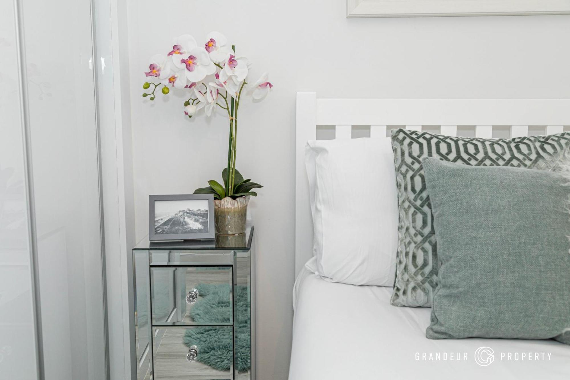 Apartment Seaview Retreat By Grandeur