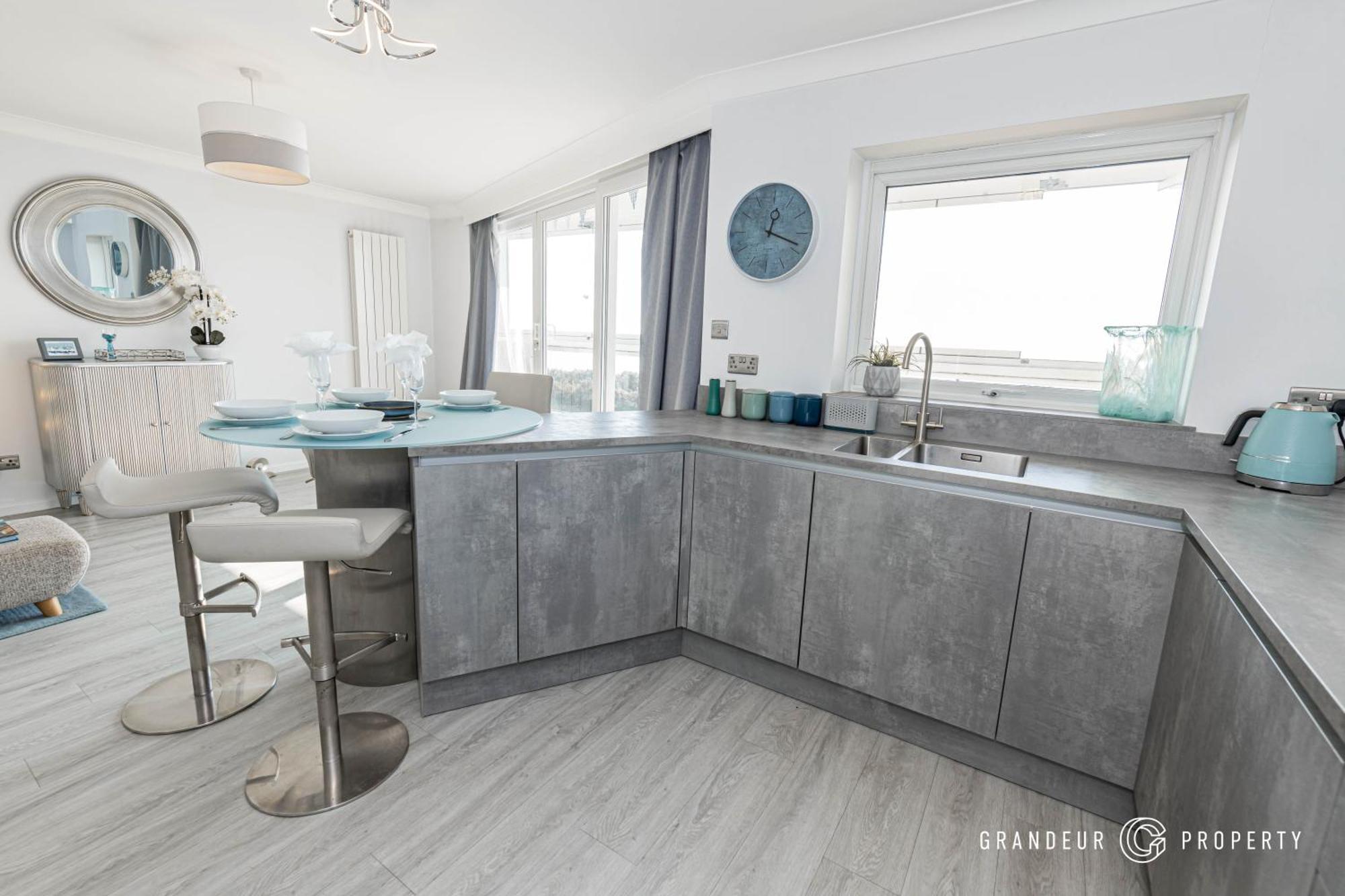 Seaview Retreat By Grandeur * Bournemouth