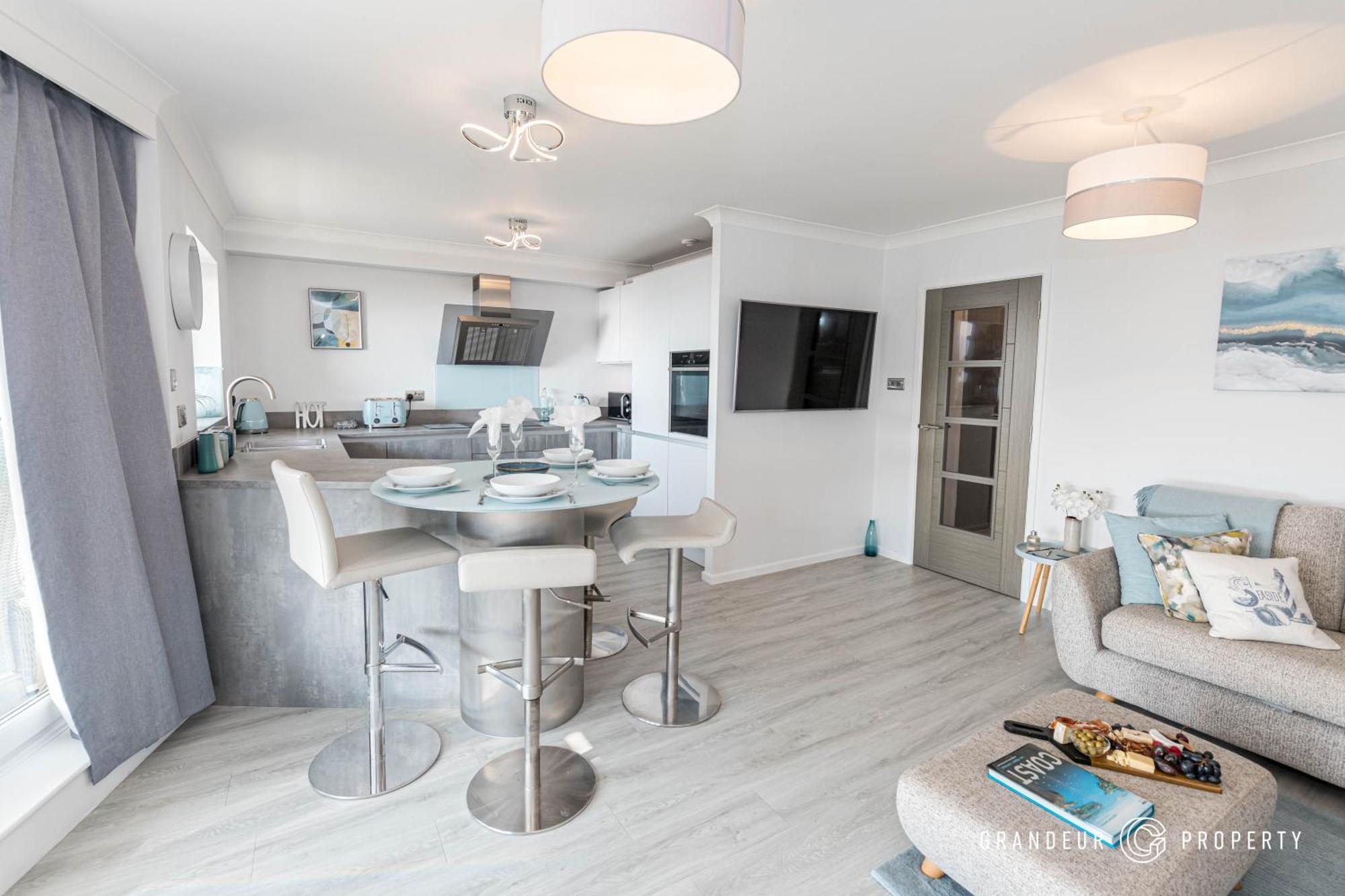 Seaview Retreat By Grandeur * Bournemouth