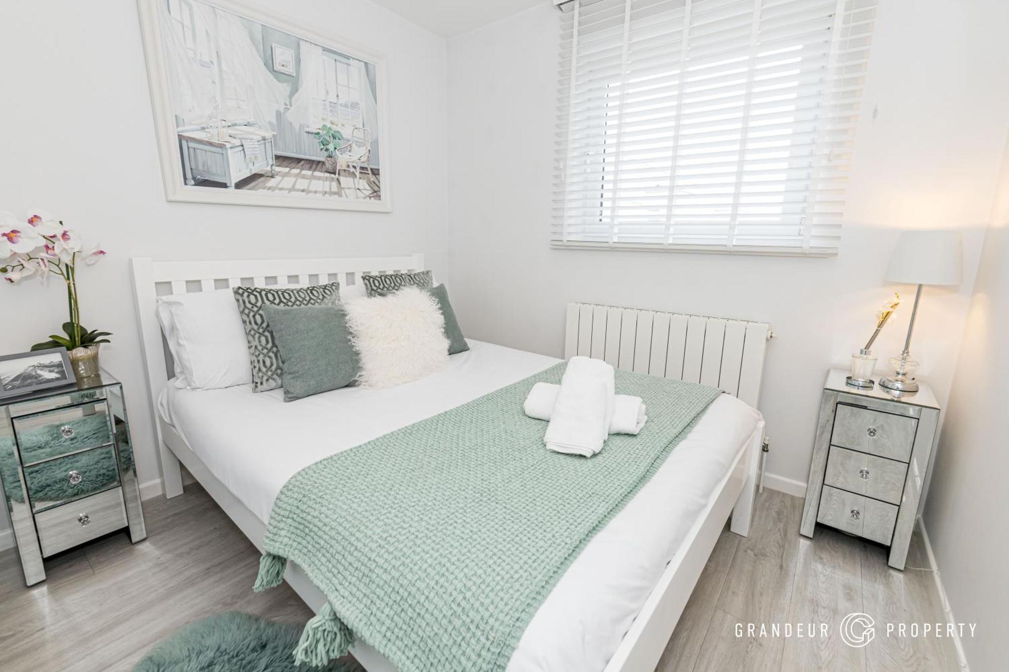 Seaview Retreat By Grandeur Apartment Bournemouth