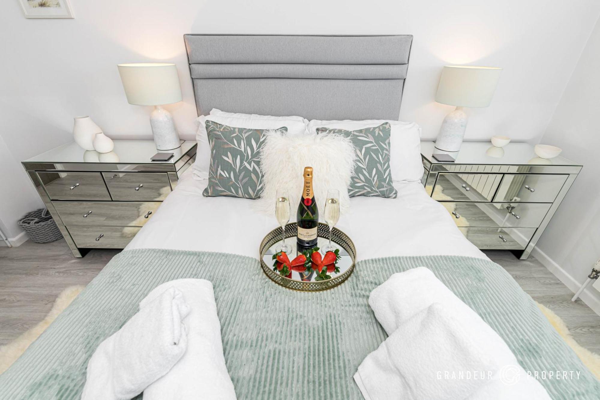 Apartment Seaview Retreat By Grandeur