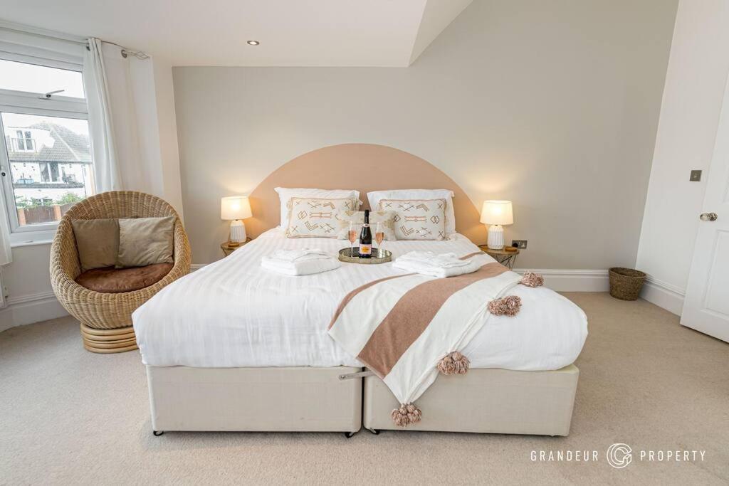 Azure House By Grandeur Villa Bournemouth