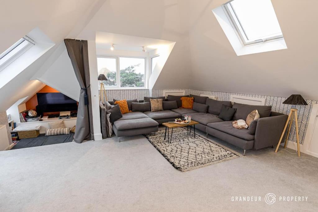 Azure House By Grandeur Bournemouth