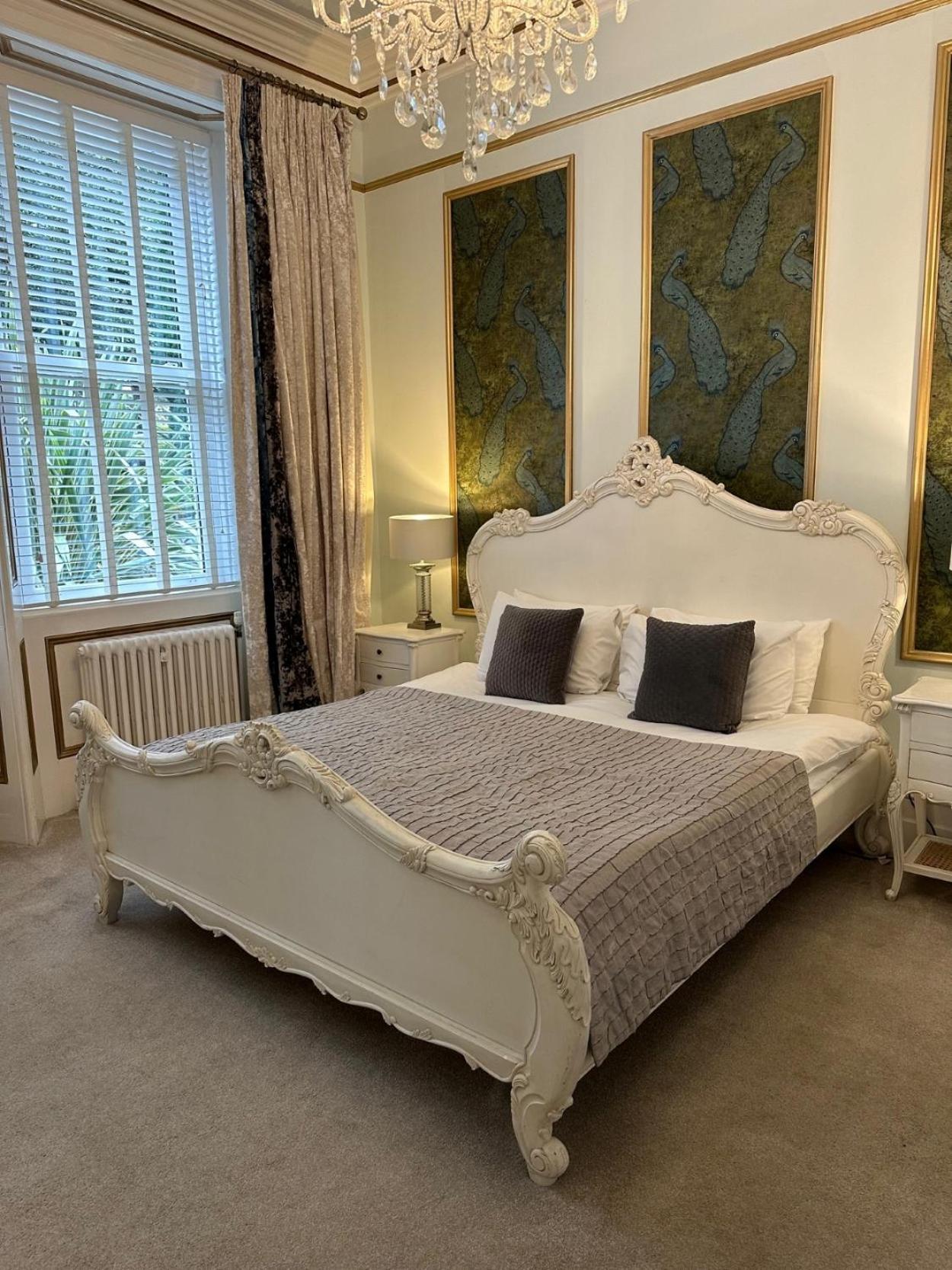 Derby Manor 4*