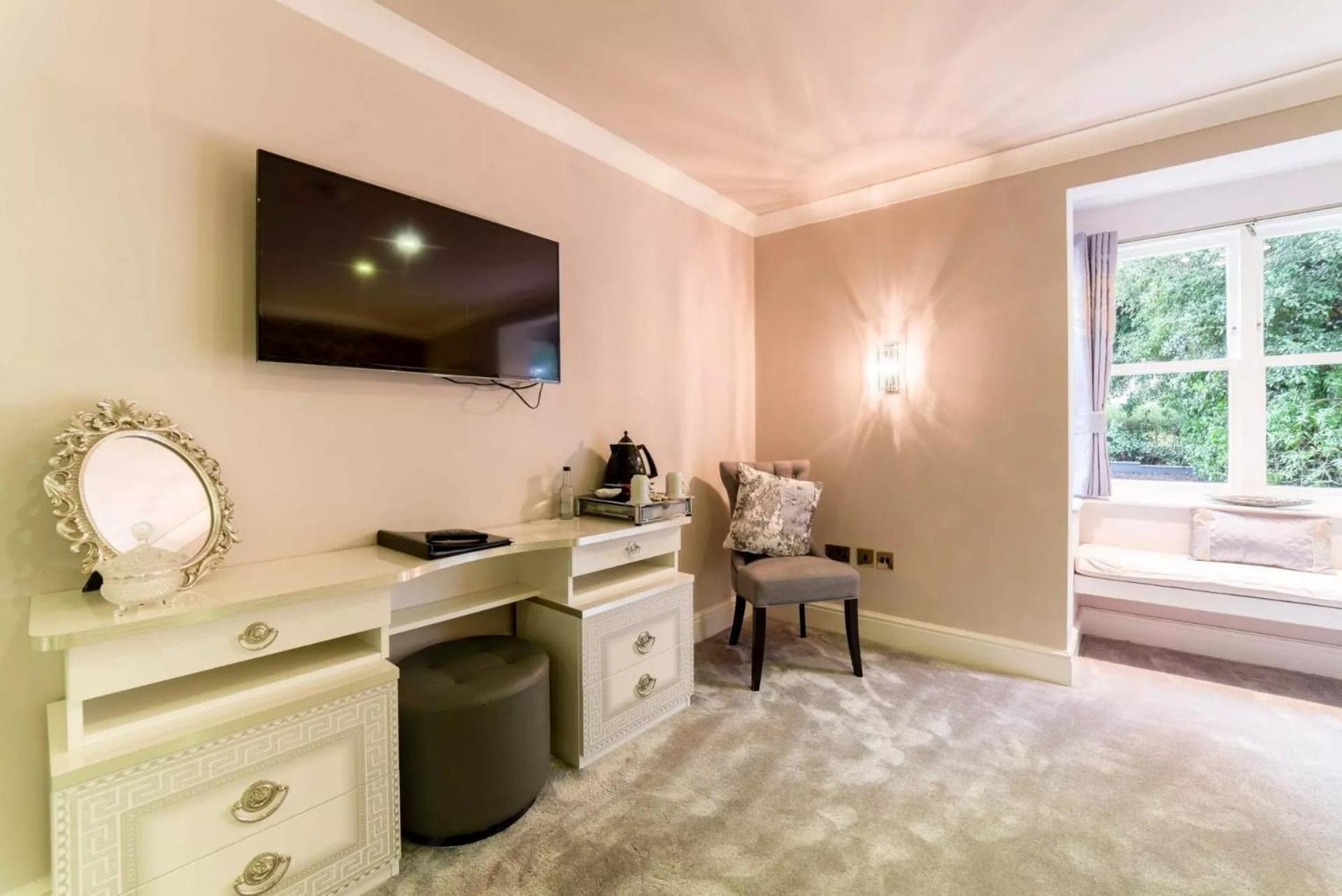 Derby Manor Bed & Breakfast 4*