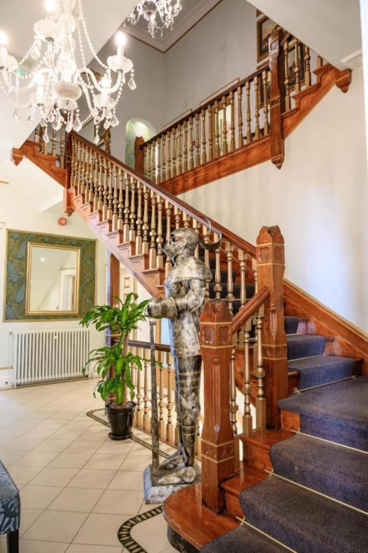 Derby Manor 4*