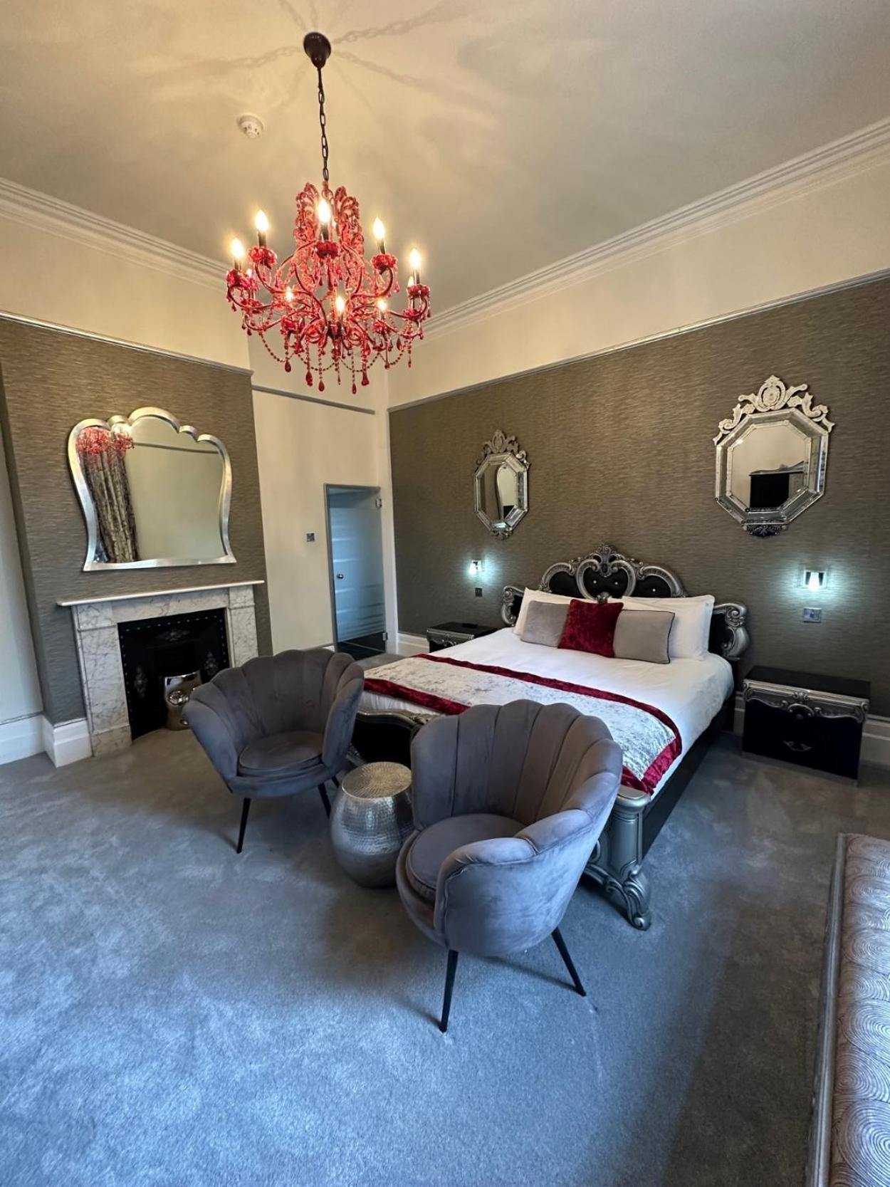 Derby Manor 4*