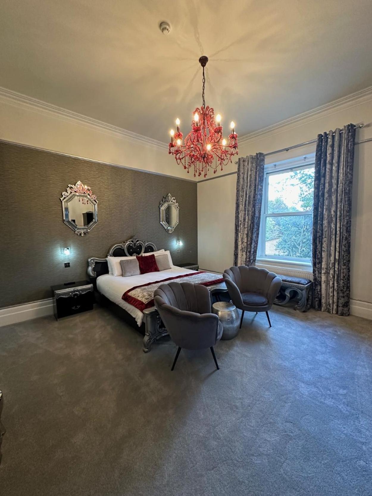 Derby Manor Bed & Breakfast