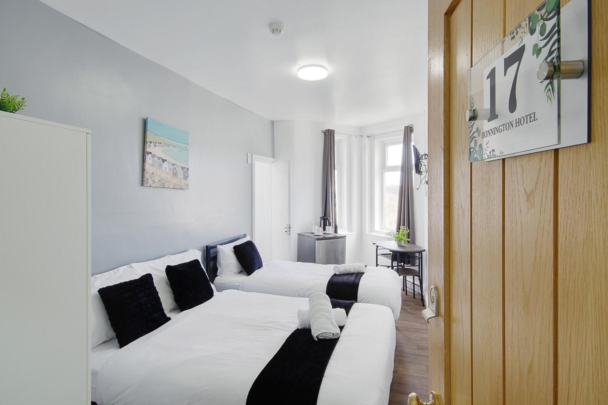 Hotel Azure Beach
