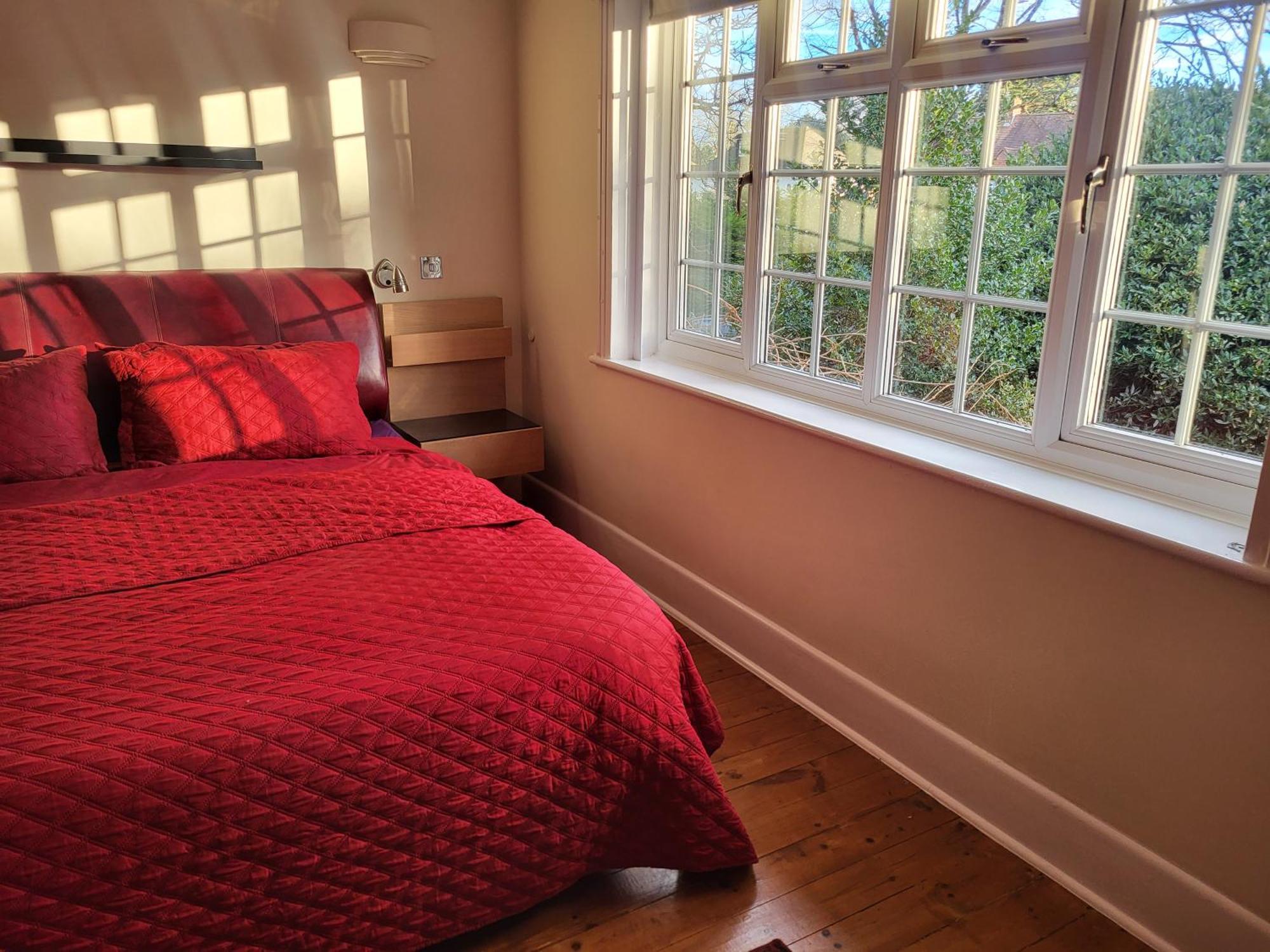 Guest house Little Robin Gate - Free Parking - - 10 Min Walk To Train Station