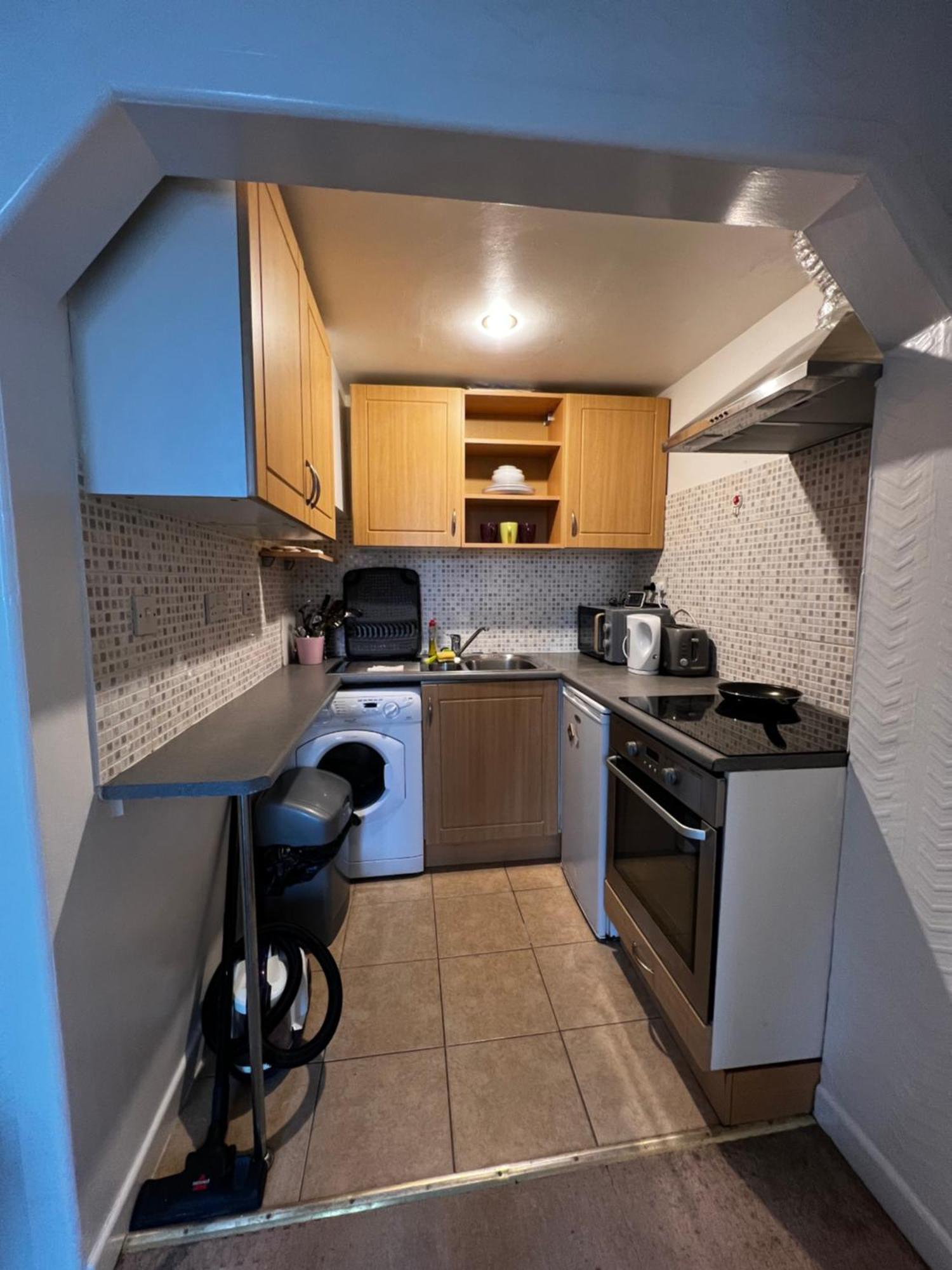 Flat, Westbourne,