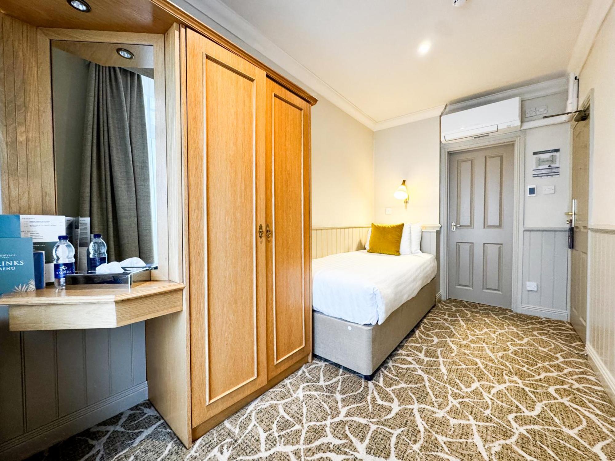 Hotel The Hermitage - Oceana Collection 4*