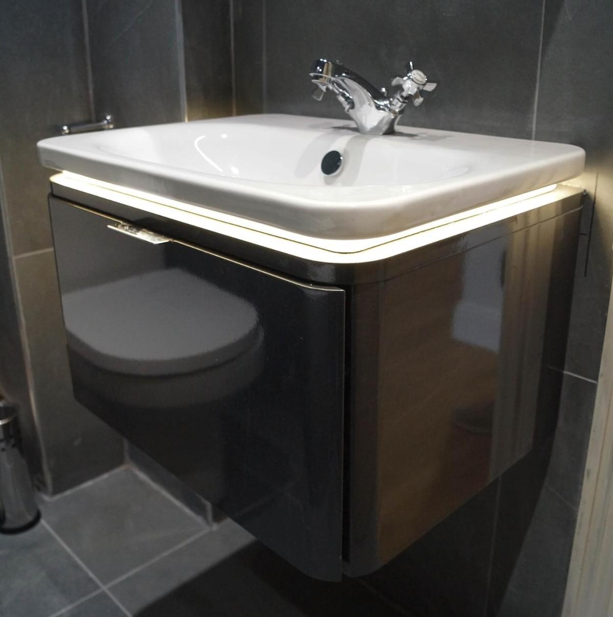 Modern 2 Bedroom With Private Parking Bournemouth