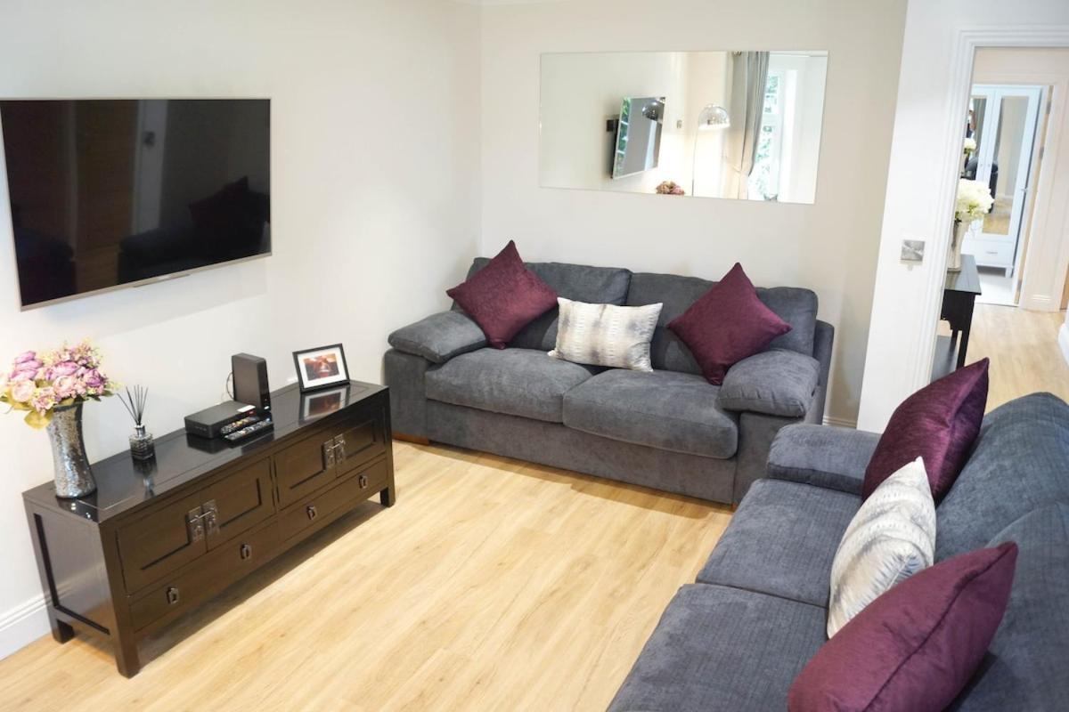 Modern 2 Bedroom With Private Parking Bournemouth