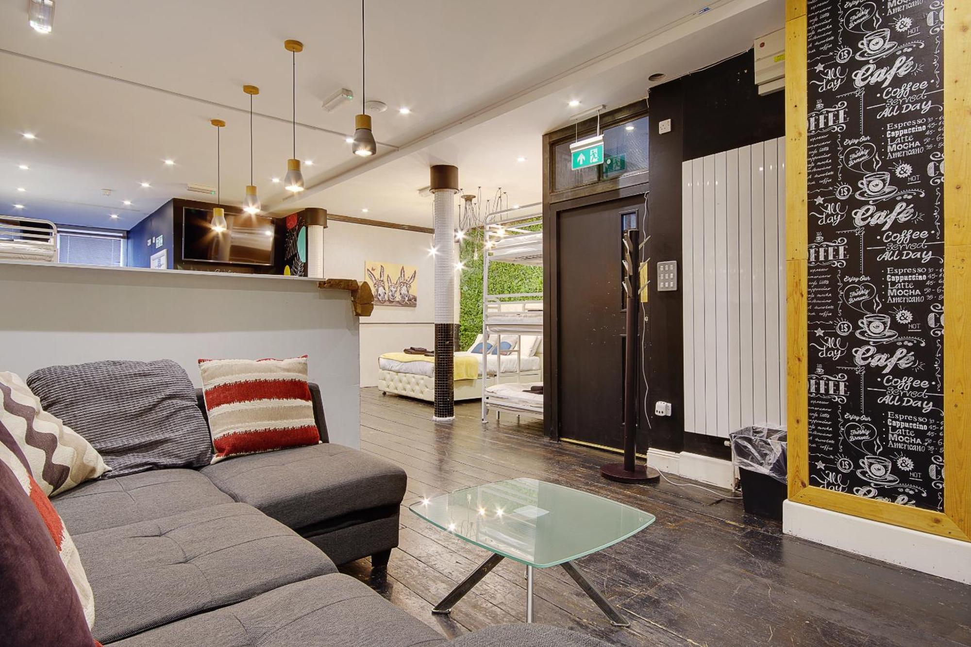 Infinity Fir Vale Road Apartment *