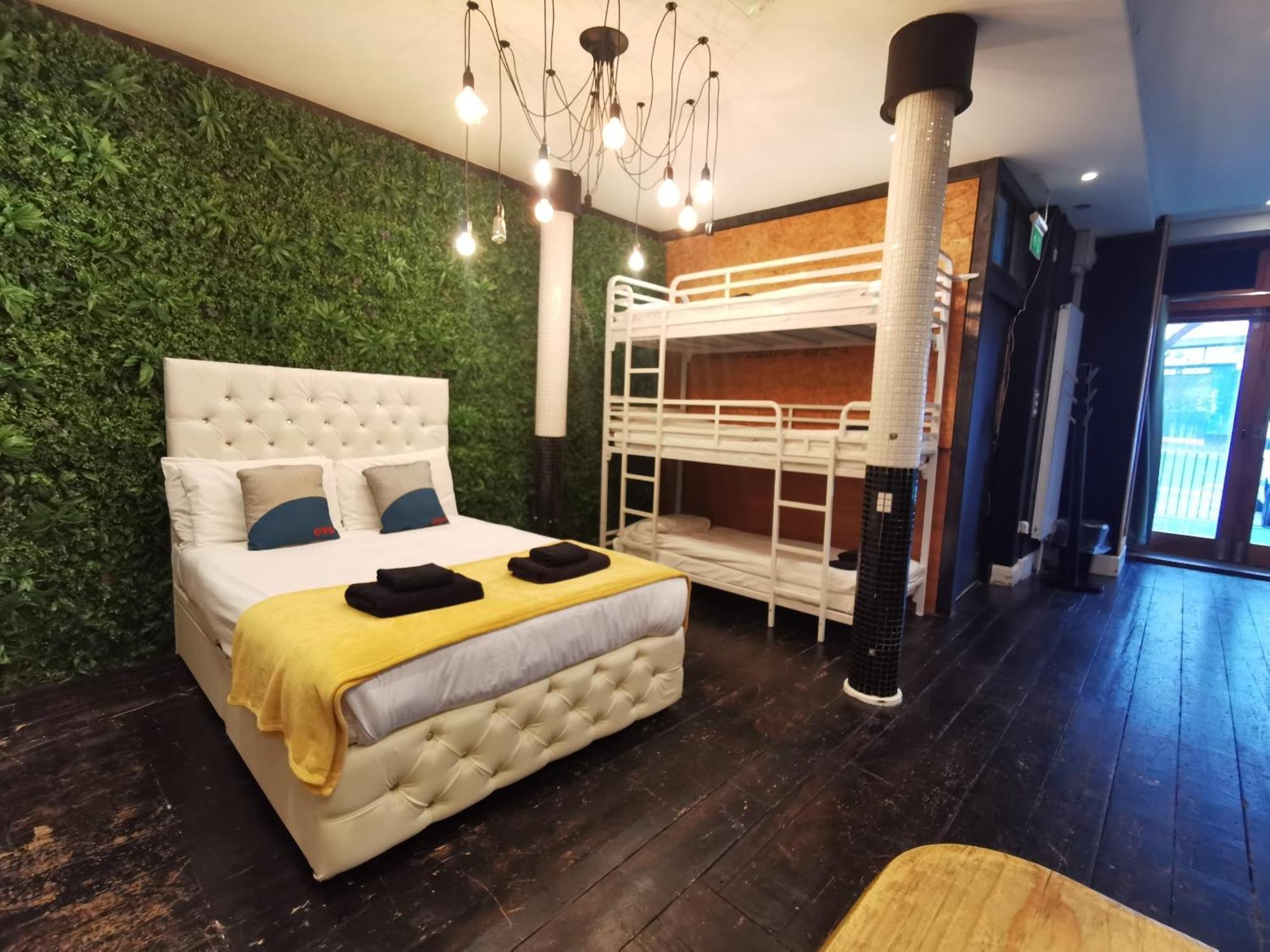 Infinity Fir Vale Road Apartment *