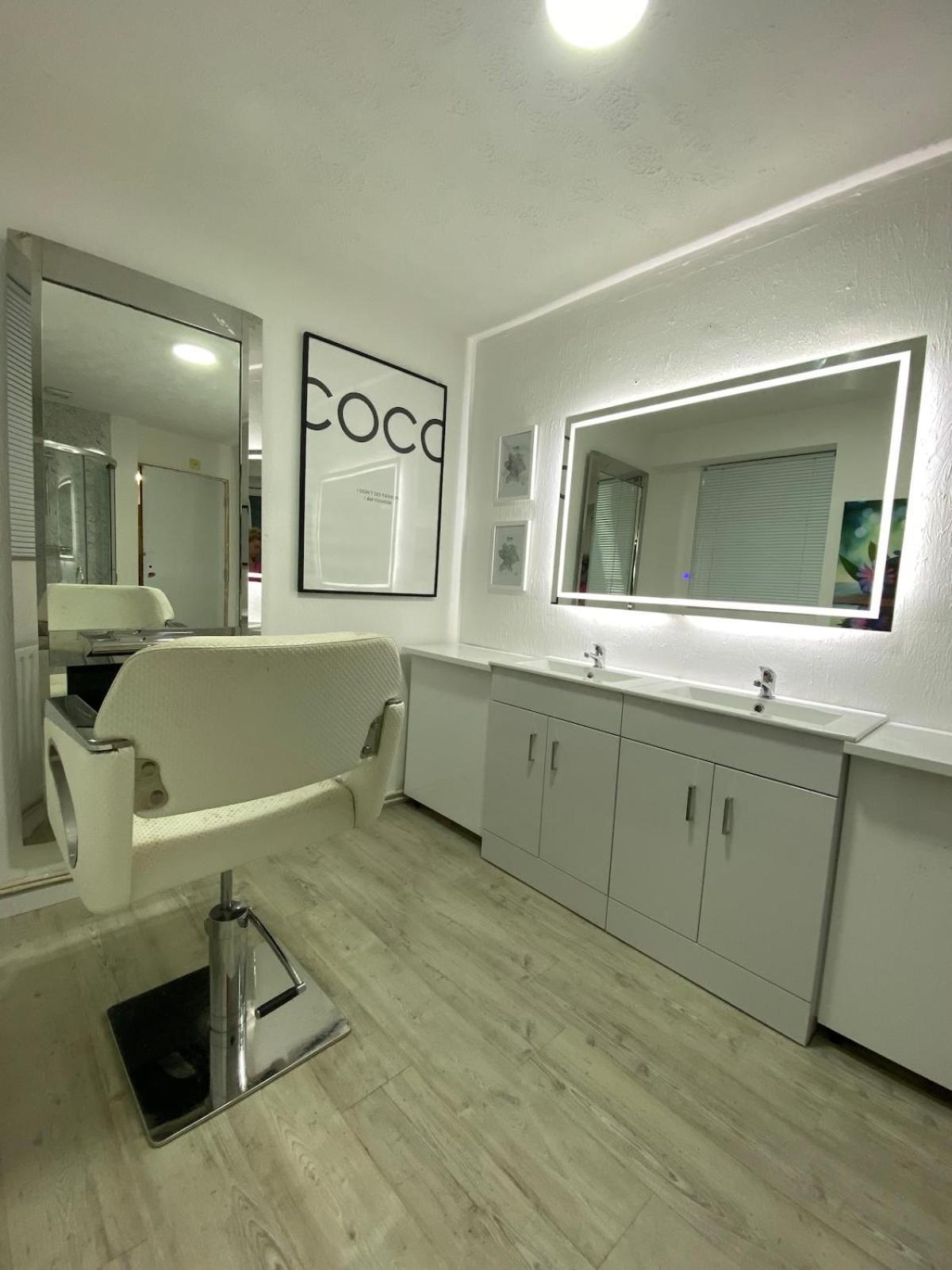Bh2 House *