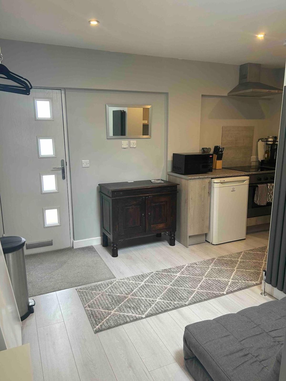 Apartment Coastal Charm And Tranquility In Our Bournemouth