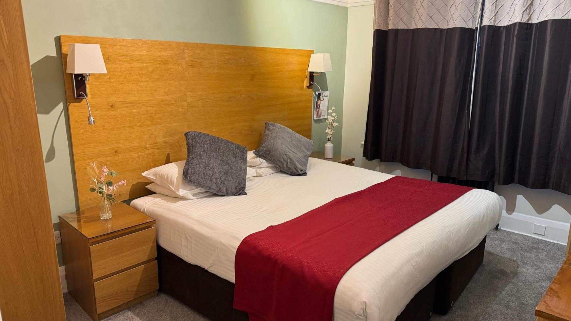 Hotel Celebrity East Cliff By Villare 3*