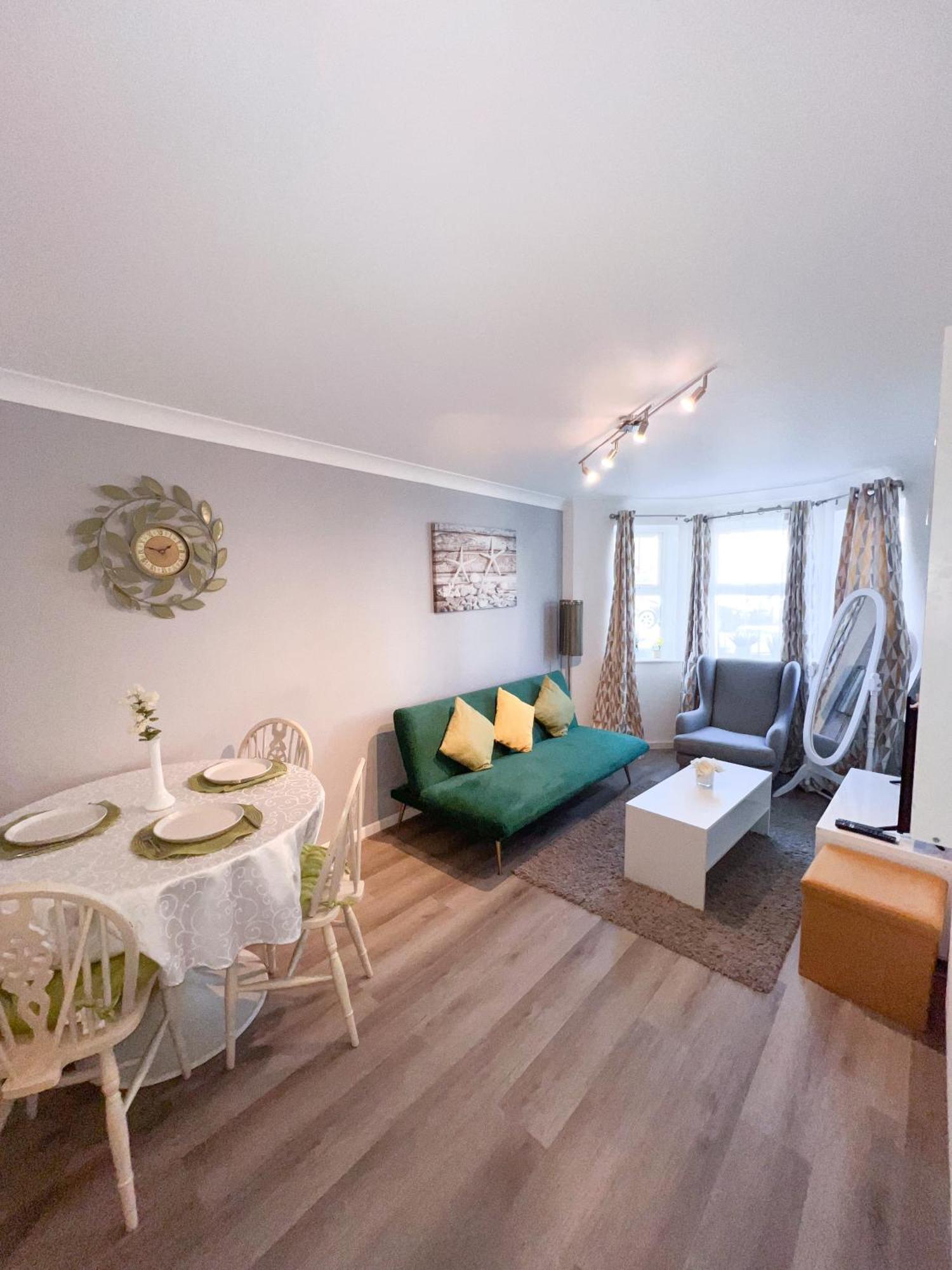 Mada 12 Min Walk To The Apartment Bournemouth