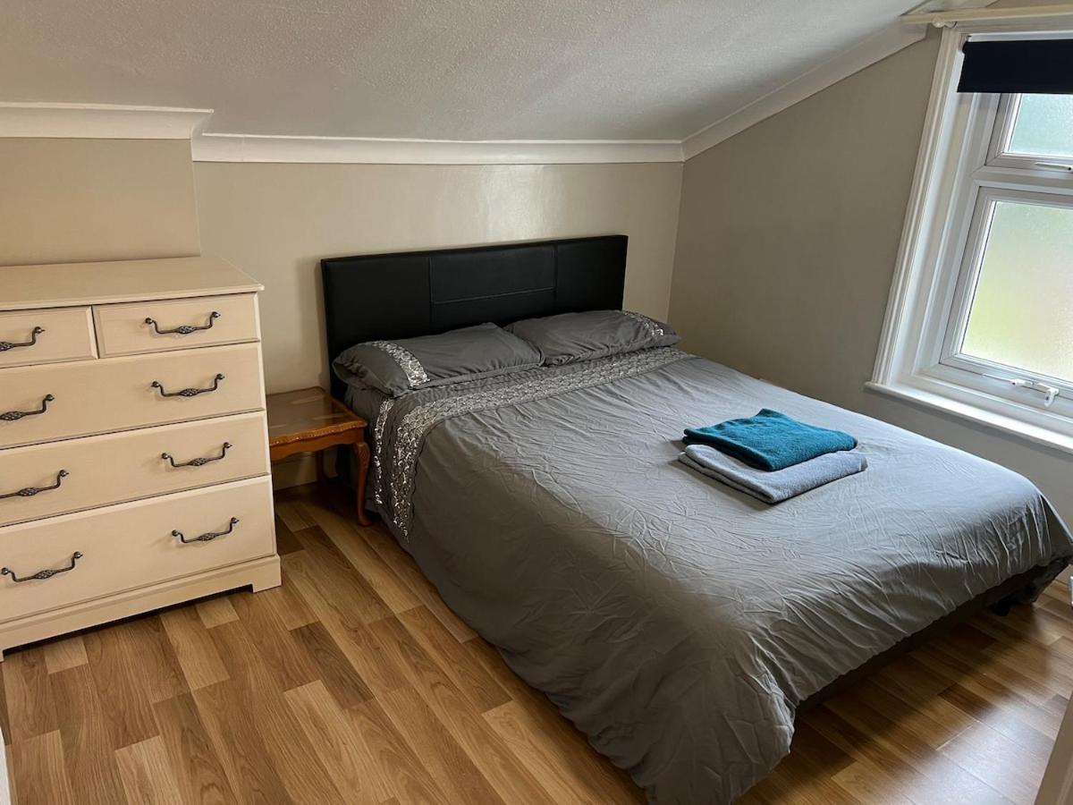 Family House - Spa, Garden, Parking Holiday home *