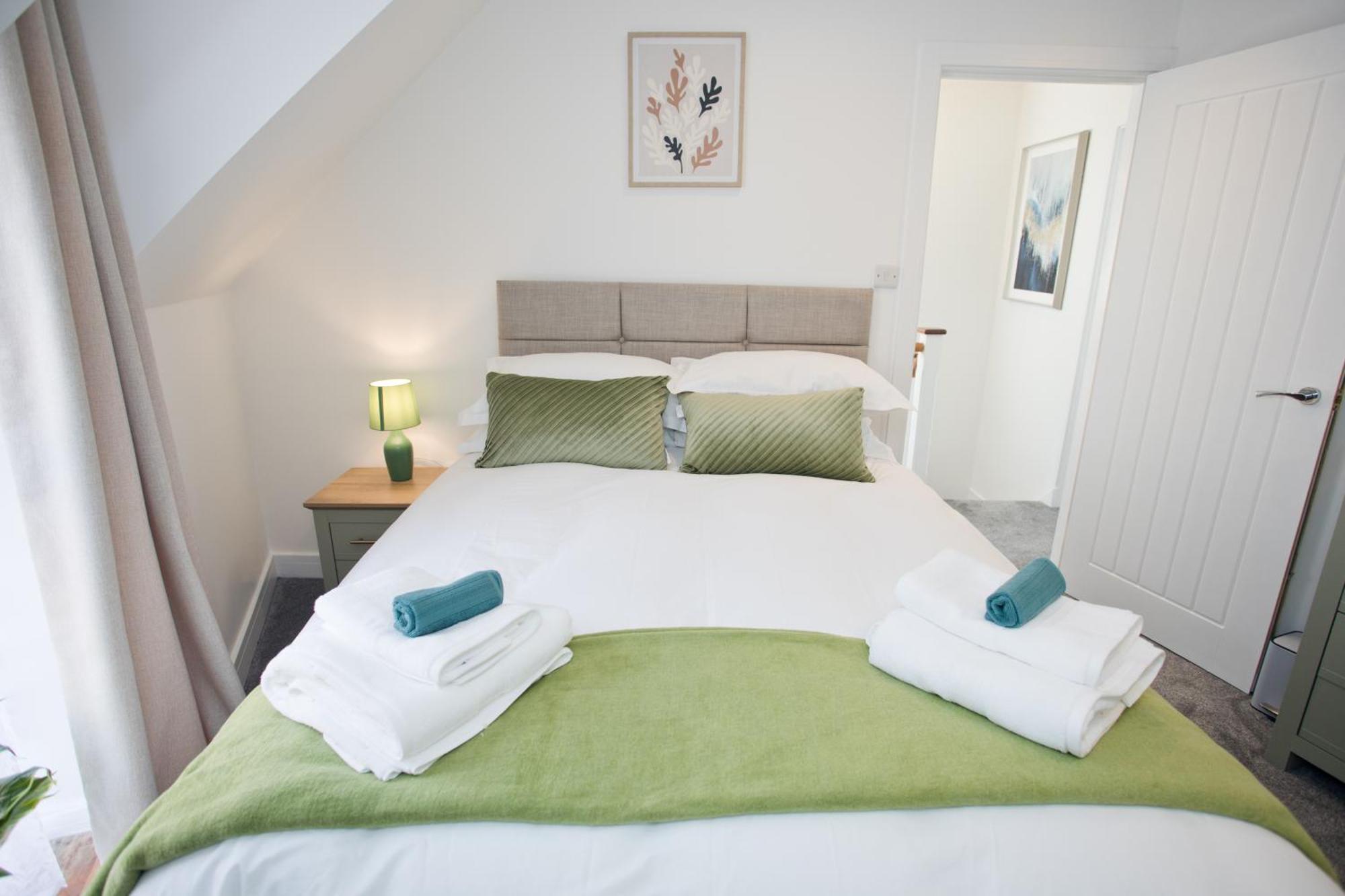 2 Bed House Free Parking 1km From The * Bournemouth
