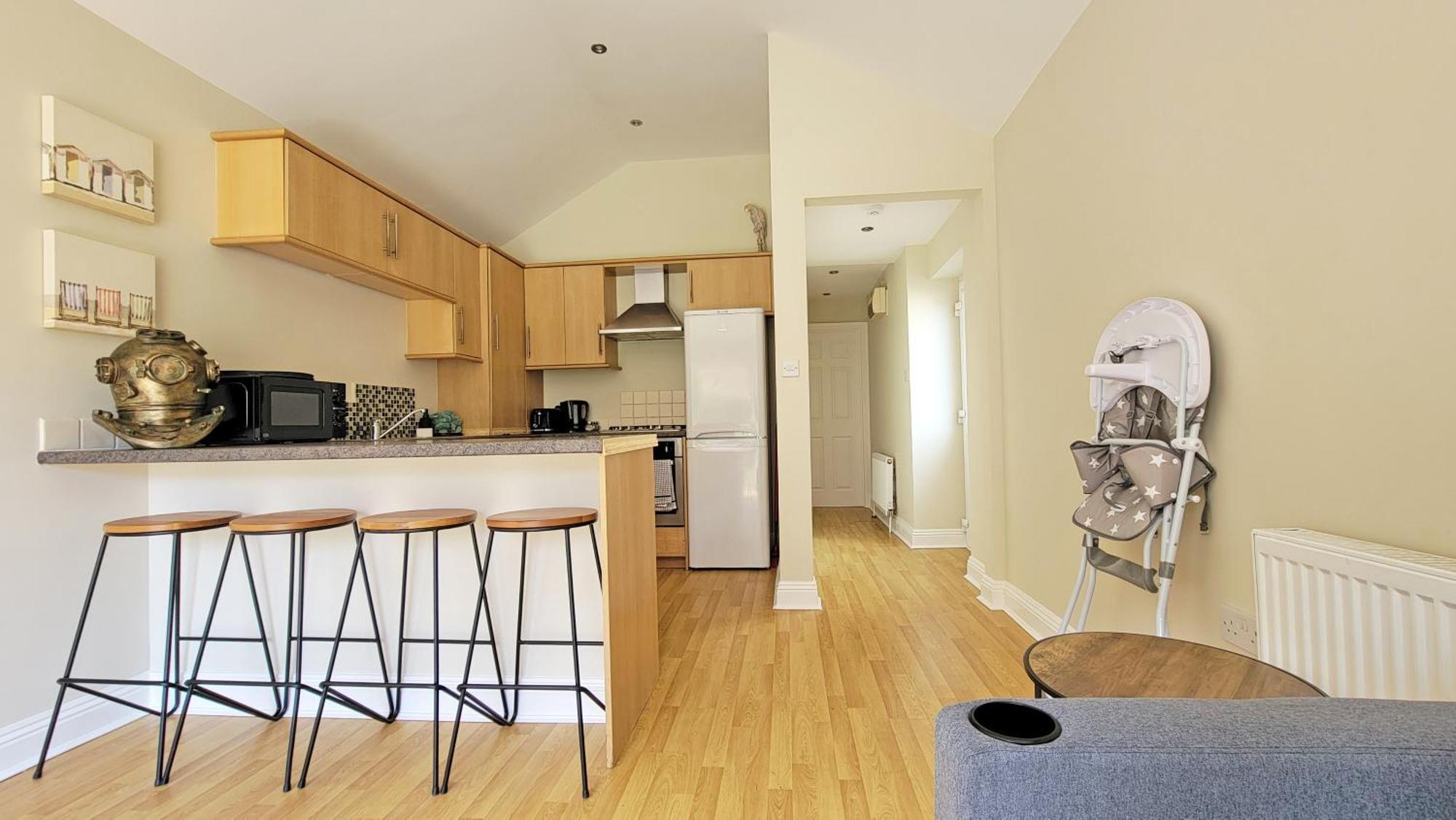 Quirky Surf Spot By & Garden 4xguest Pvt Entrance Apartment Bournemouth