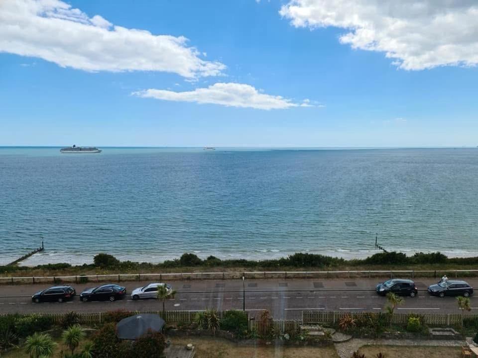 Carlton Club East Overcliff *