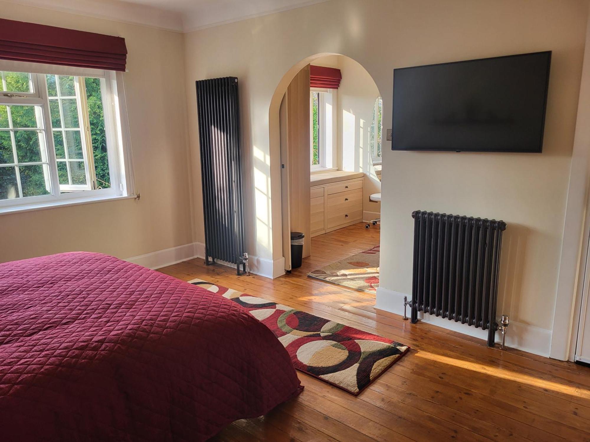 Little Robin Gate - Free Parking - - 10 Min Walk To Train Station Guest house *