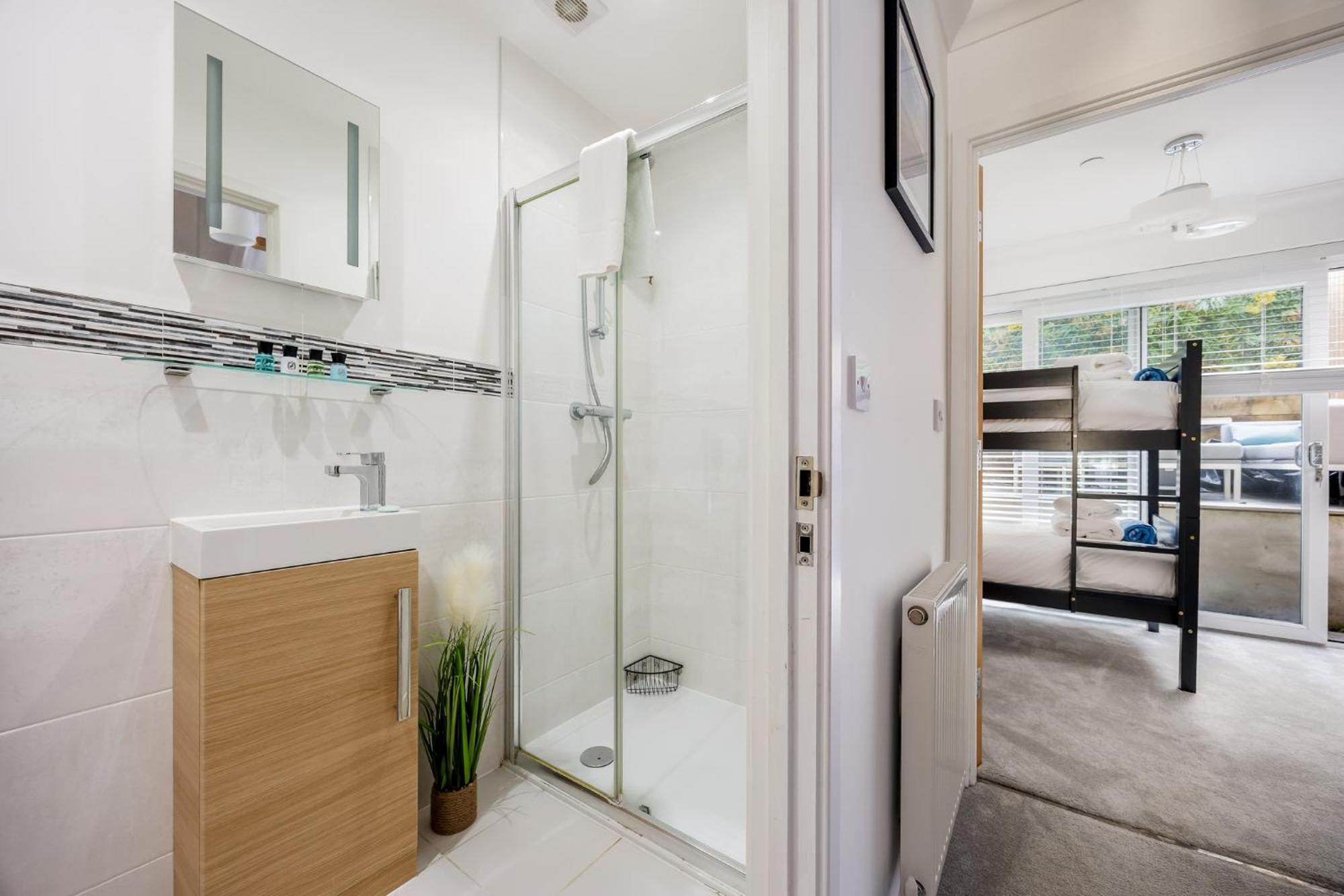 Holiday home Oasis- Short Drive To Bournemouth