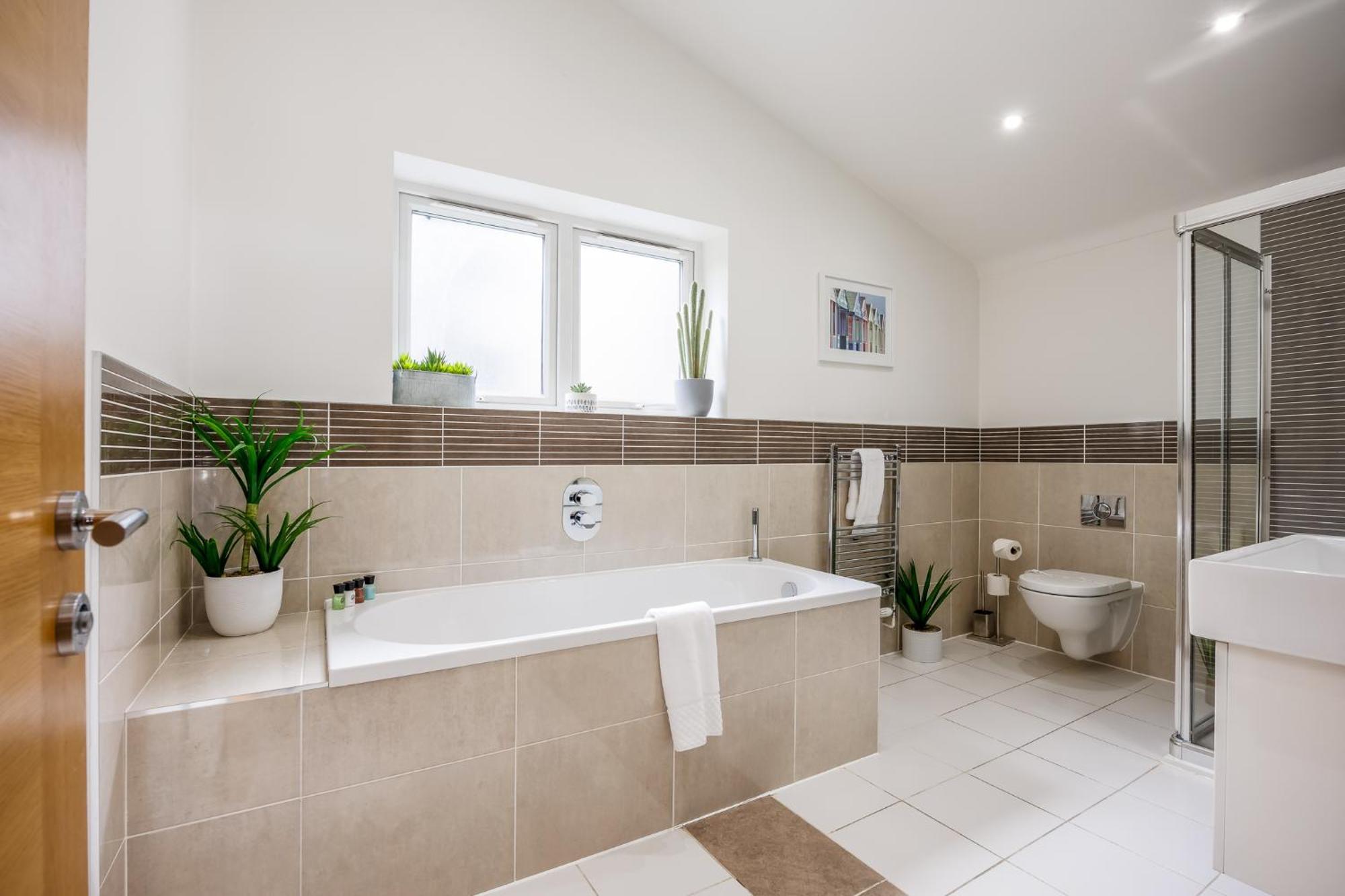 Holiday home Oasis- Short Drive To *